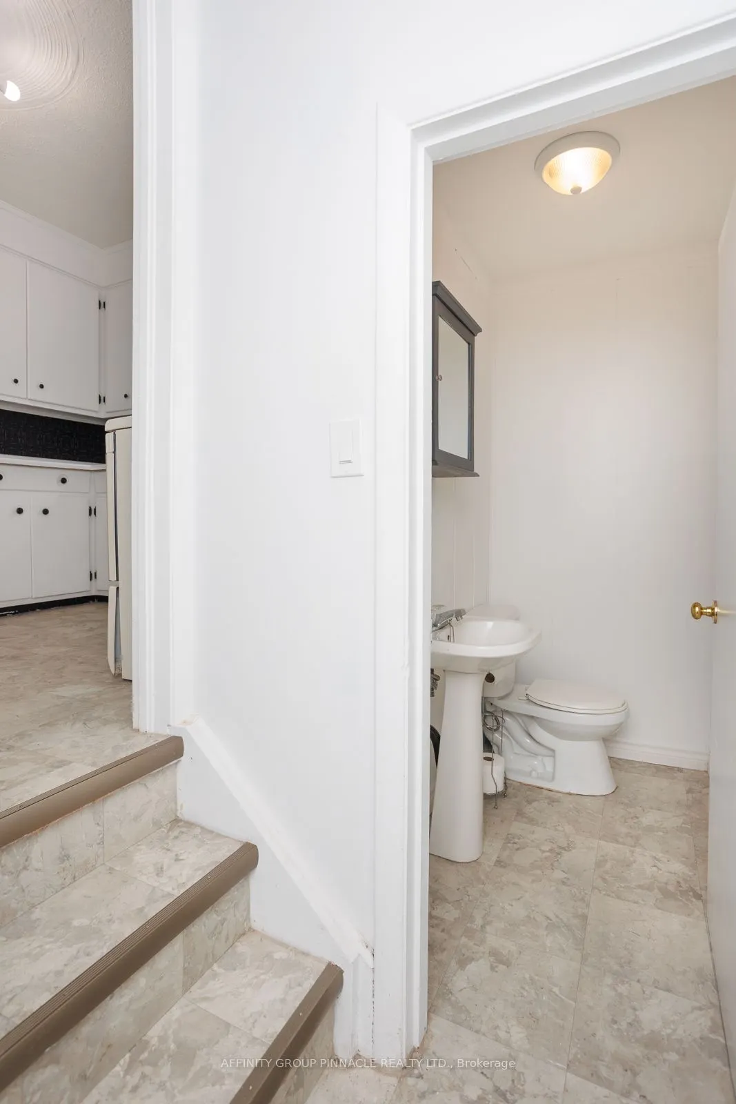 22 Sunset Court