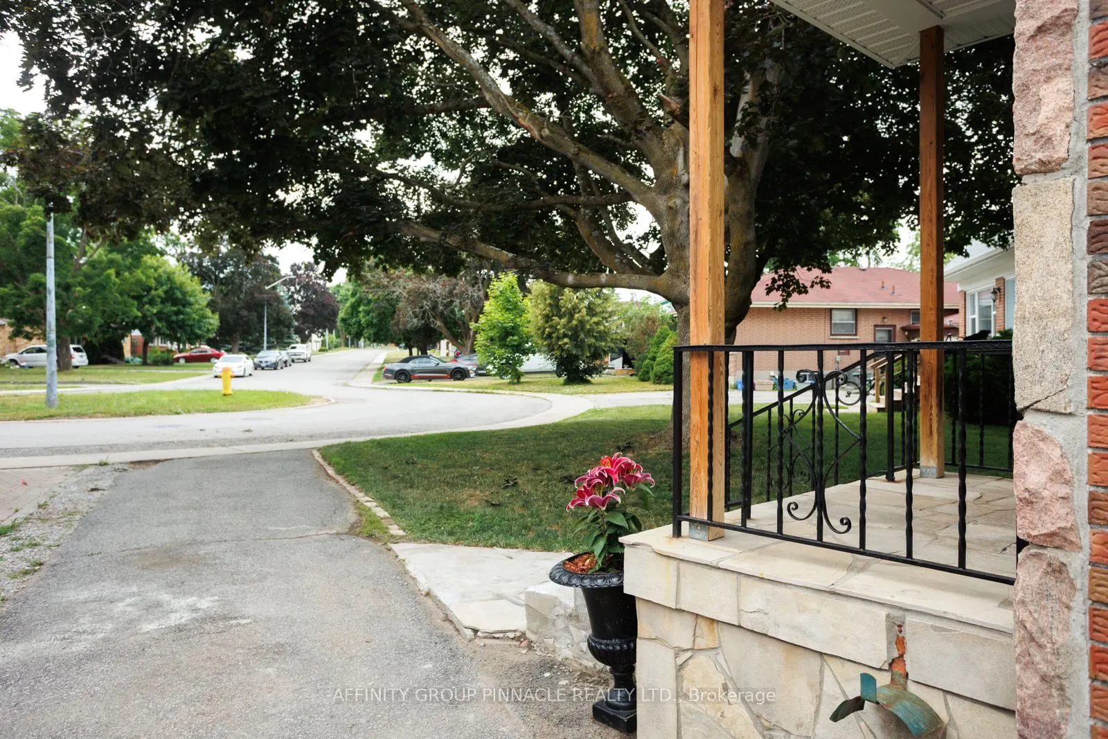 22 Sunset Court