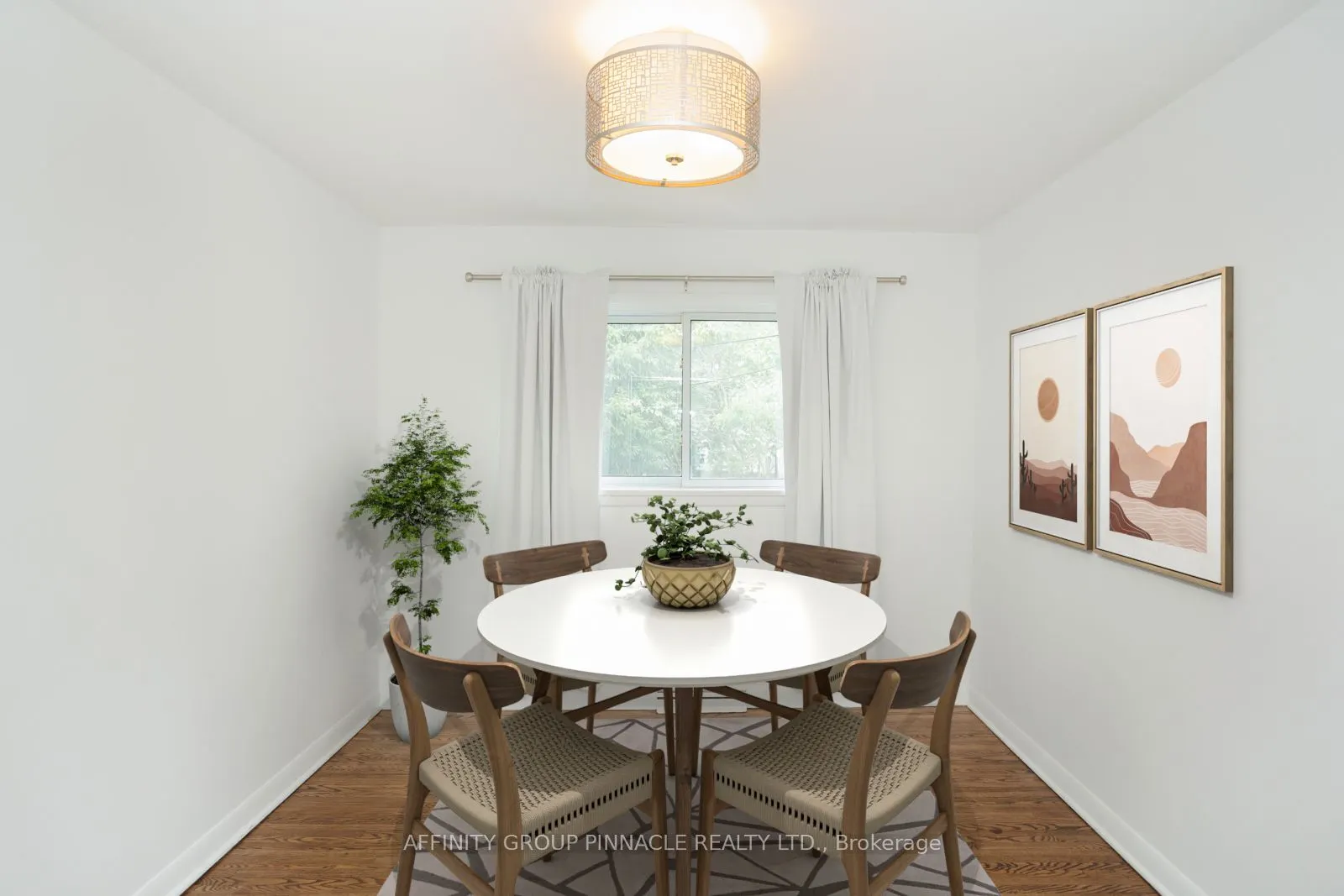 22 Sunset Court