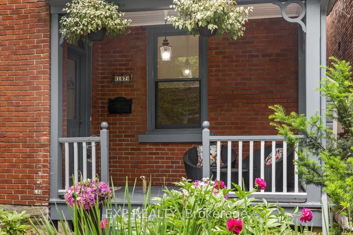 107 Stanley Avenue