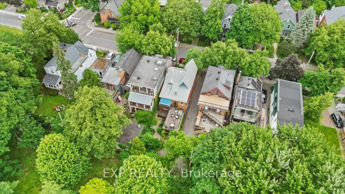 107 Stanley Avenue