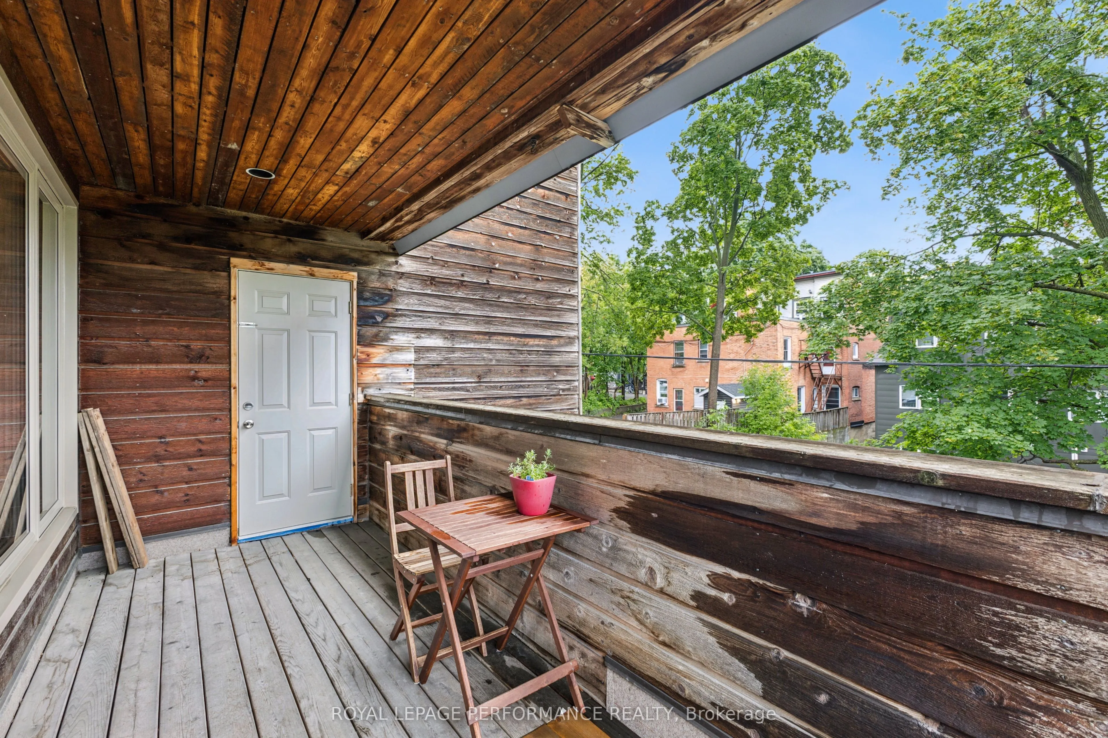 71 Sweetland Avenue, #4
