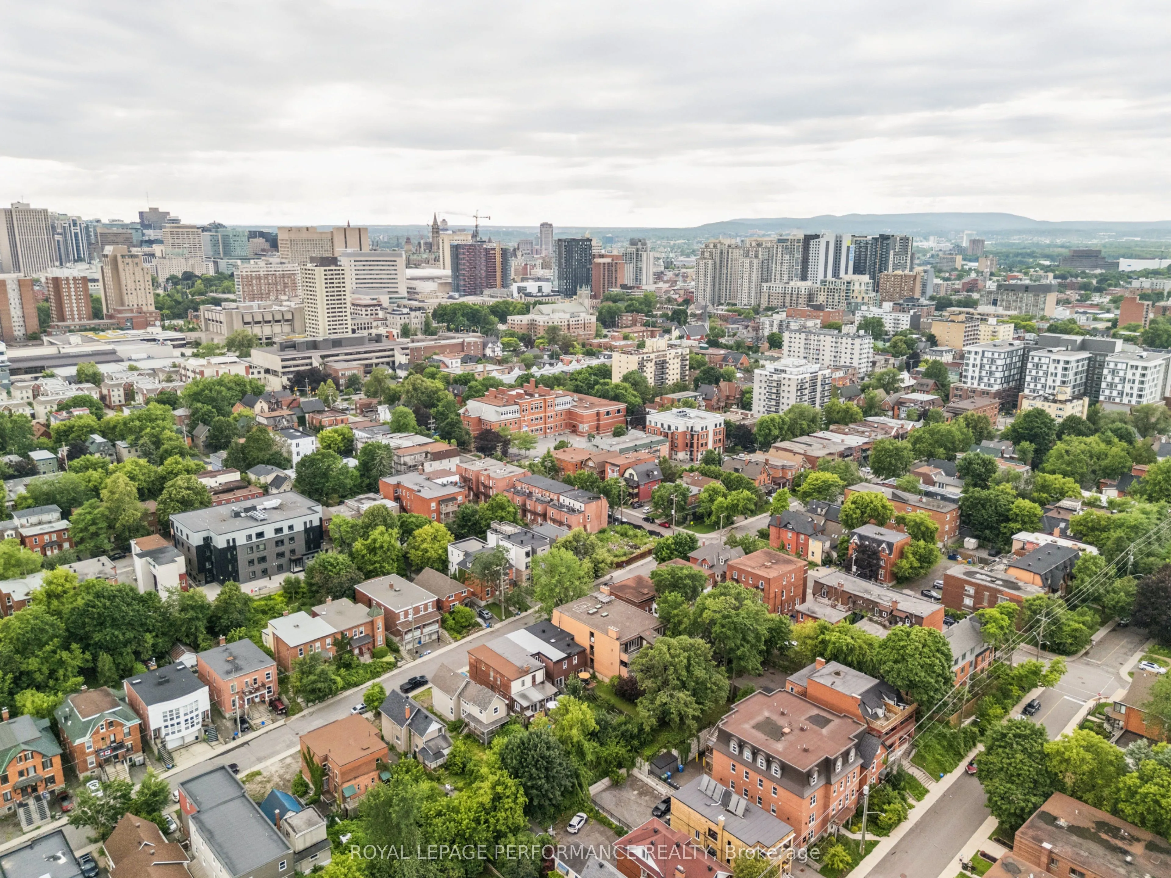 71 Sweetland Avenue, #4