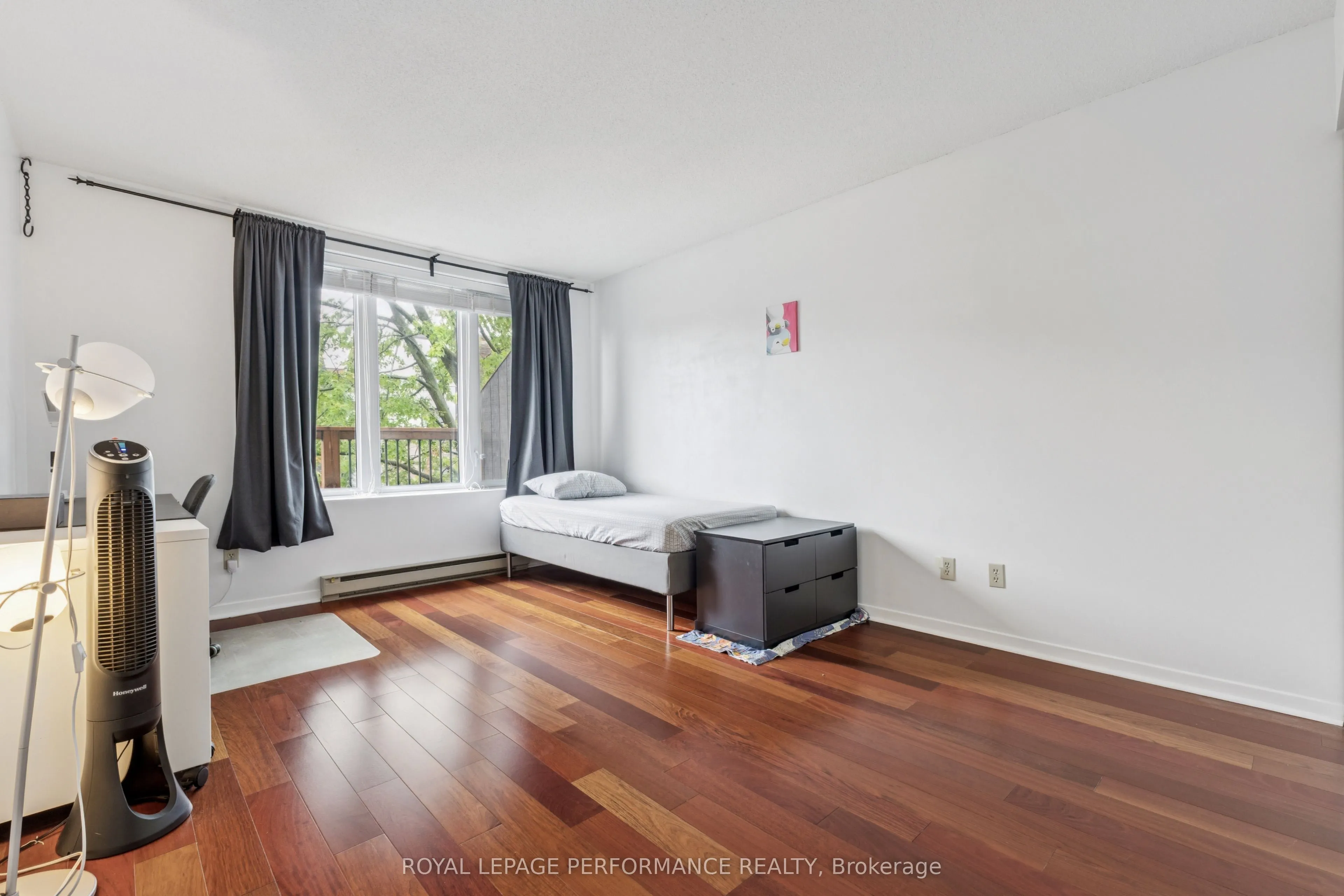 71 Sweetland Avenue, #4
