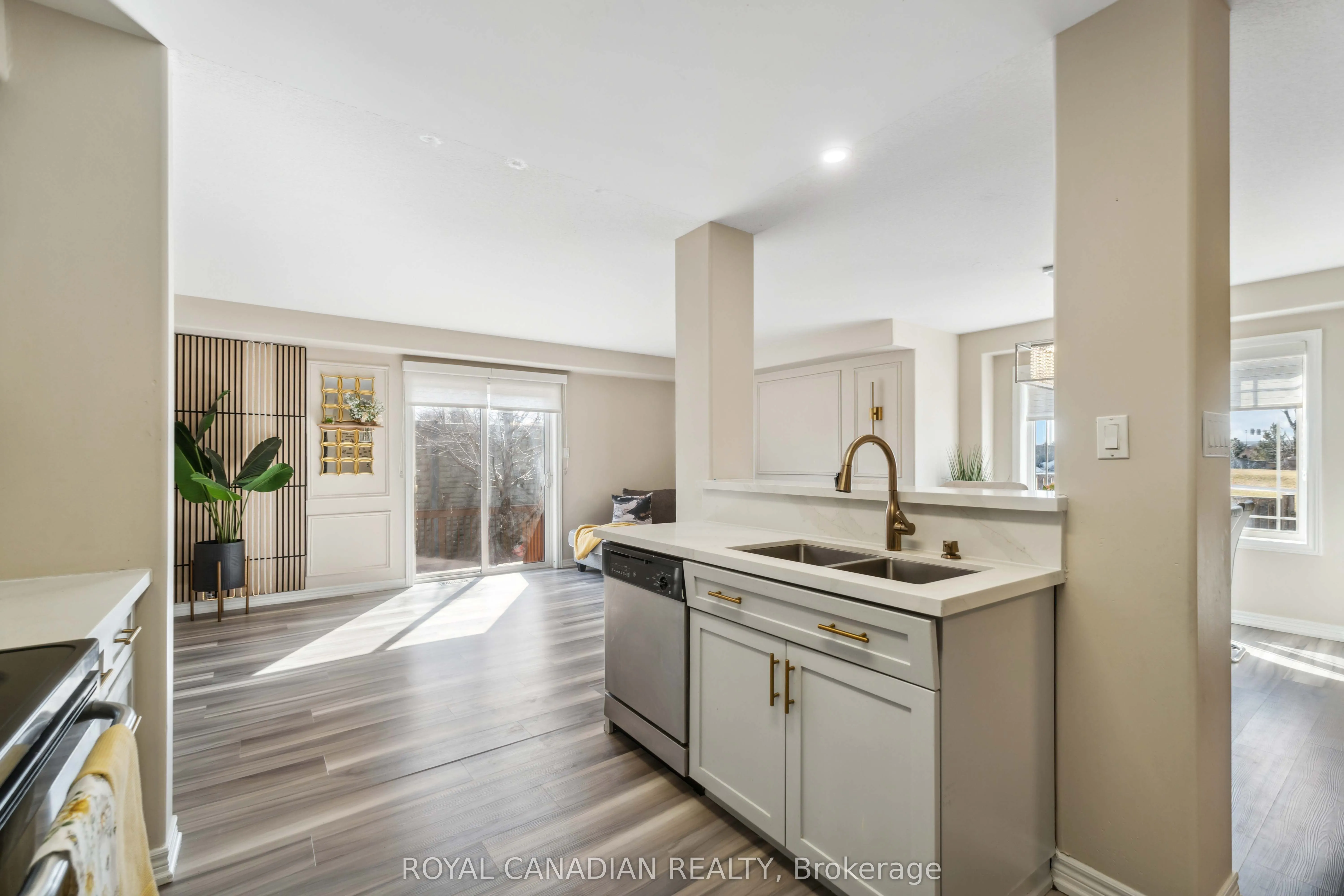 242 UPPER MOUNT ALBION Road, #42