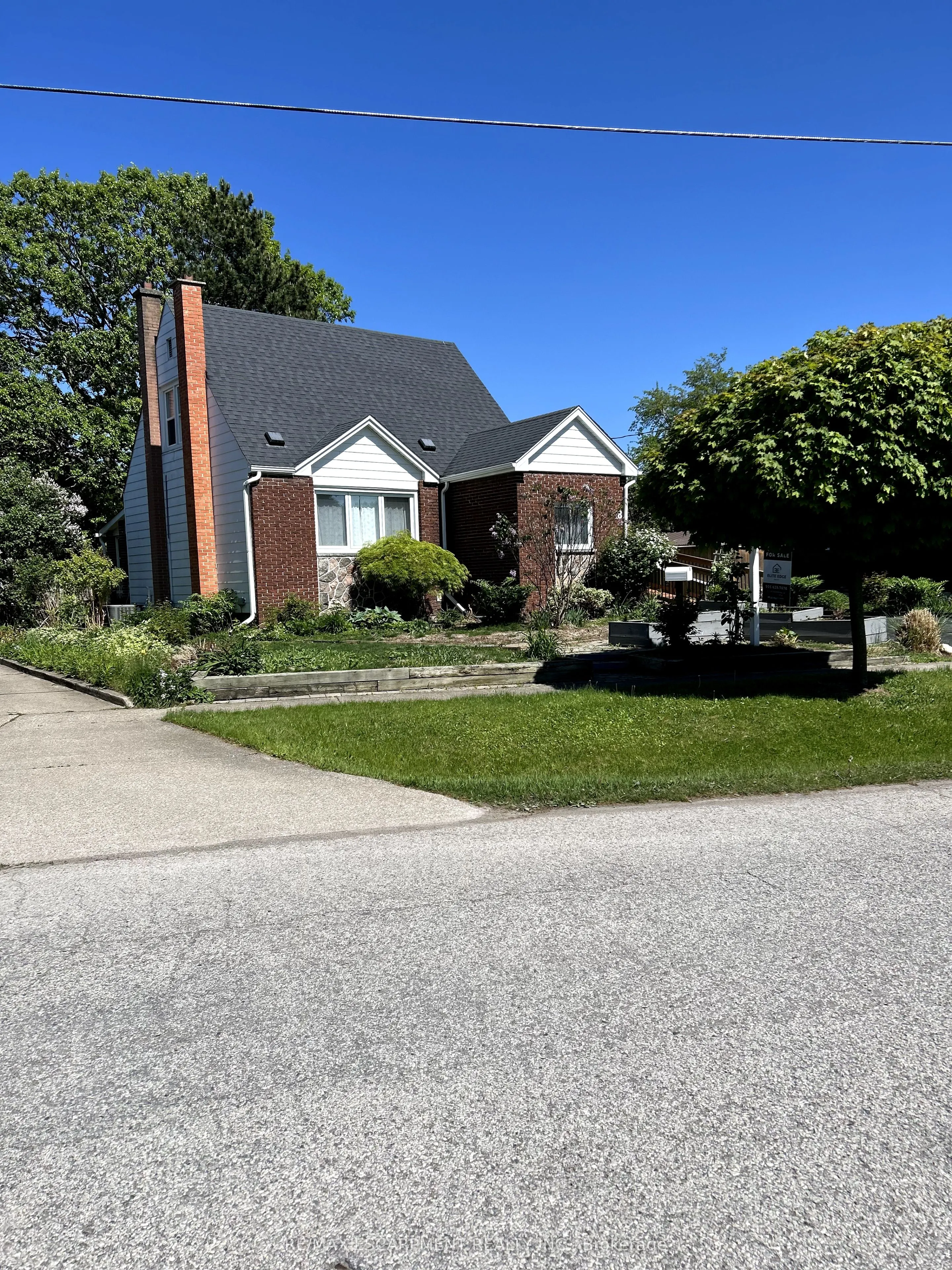 18 Flanders Avenue
