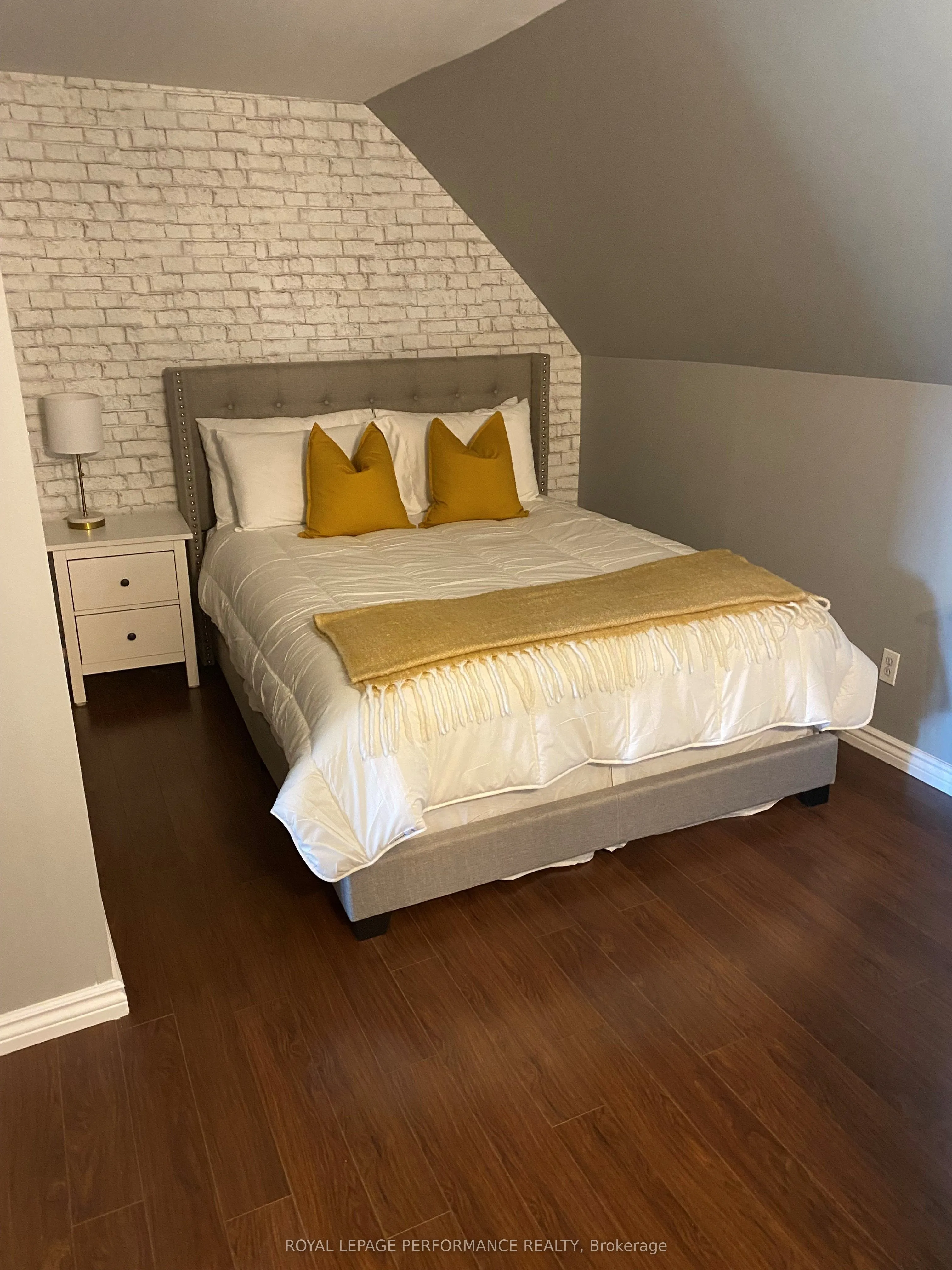 659 Main Street E, #659- A- B