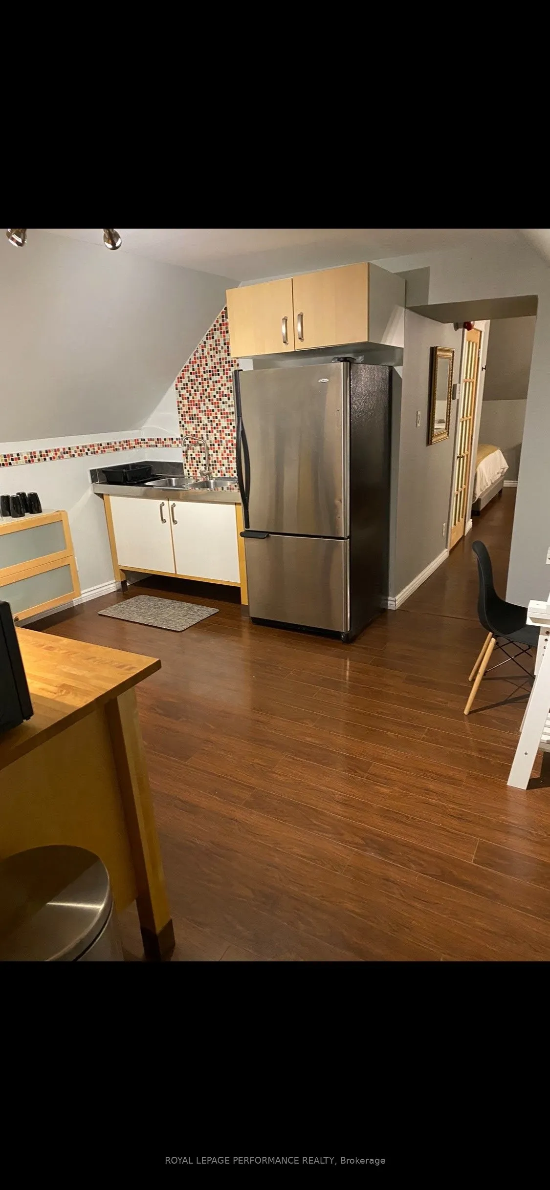659 Main Street E, #659- A- B