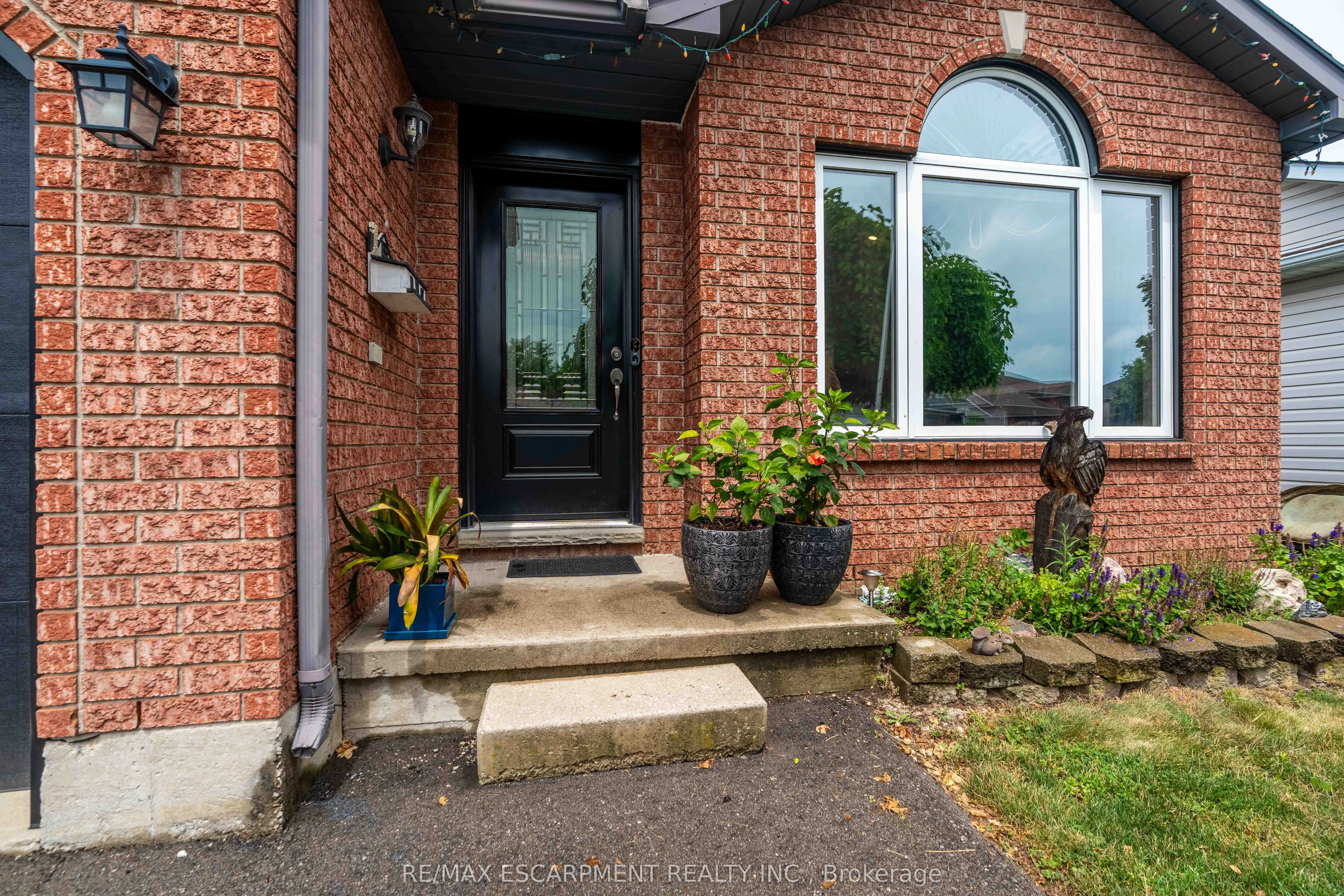 30 GLENGARY Crescent