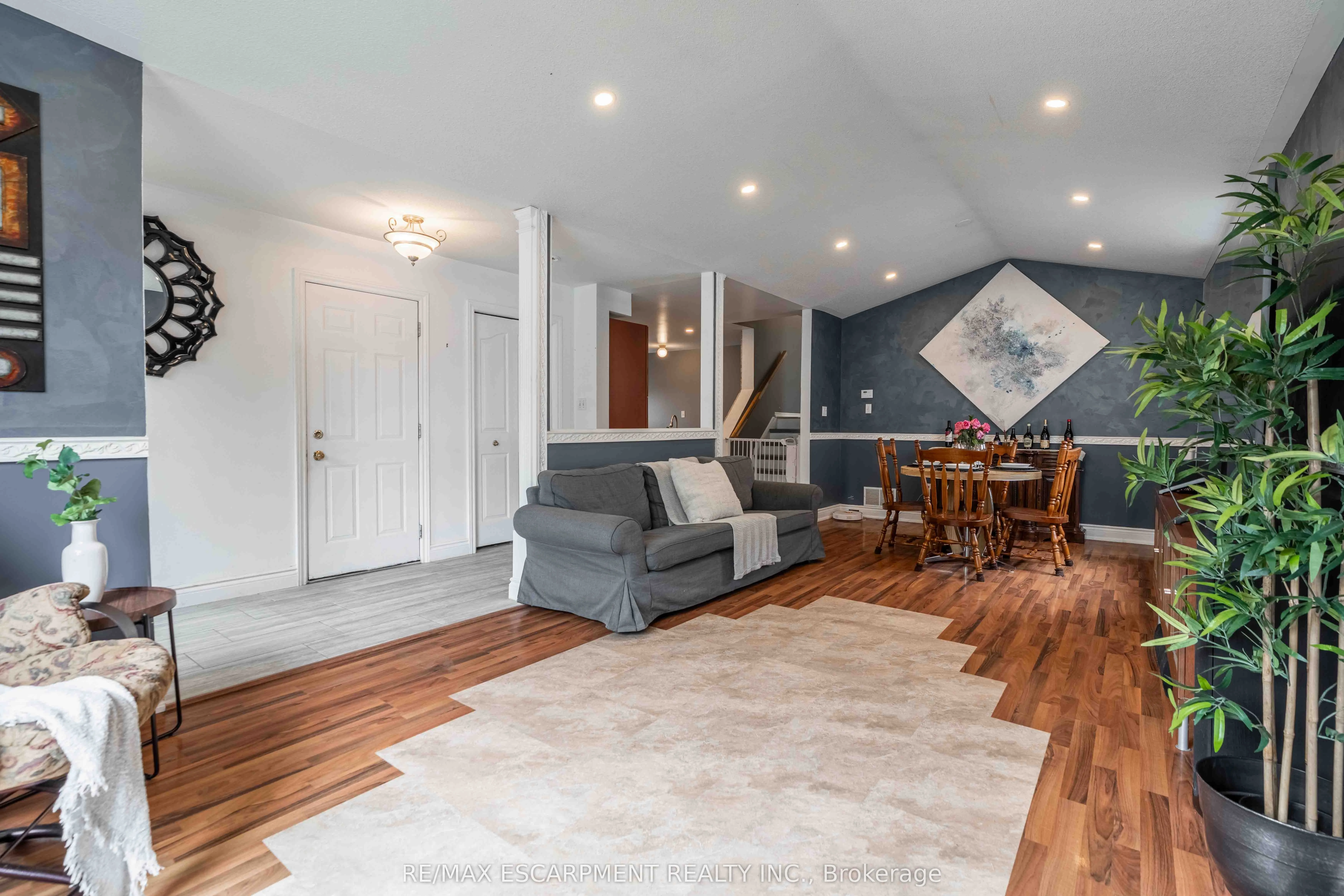 30 GLENGARY Crescent