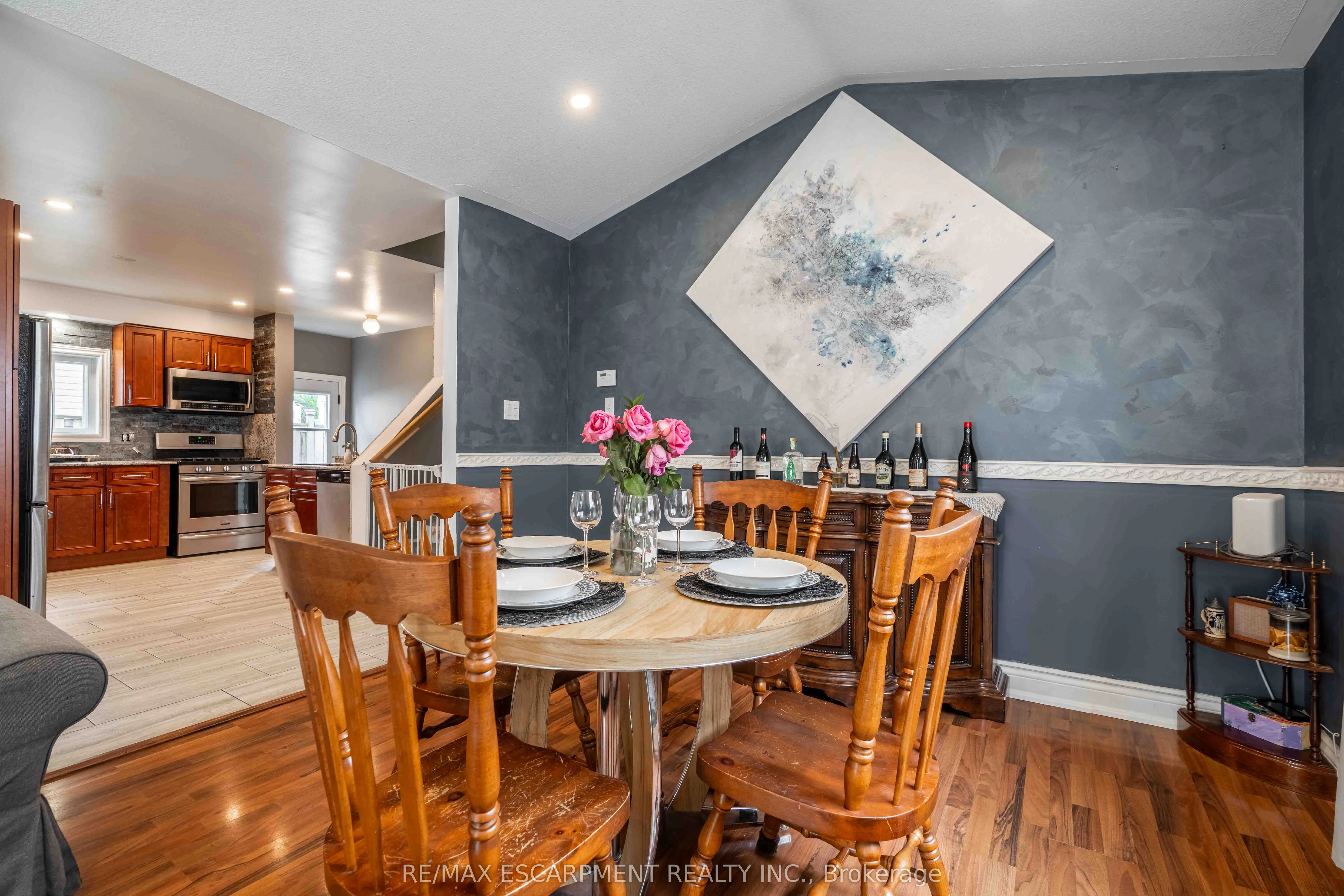30 GLENGARY Crescent