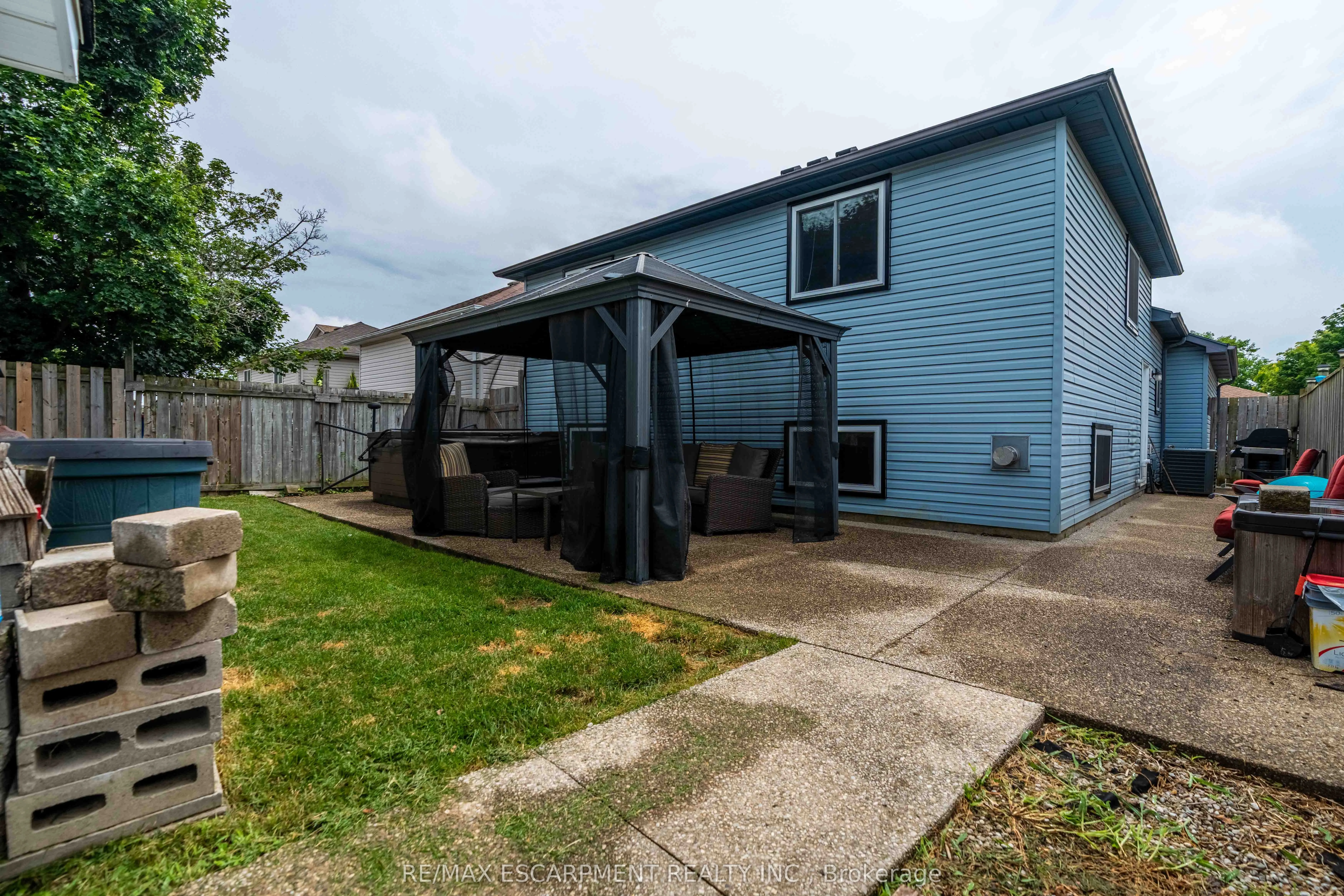 30 GLENGARY Crescent
