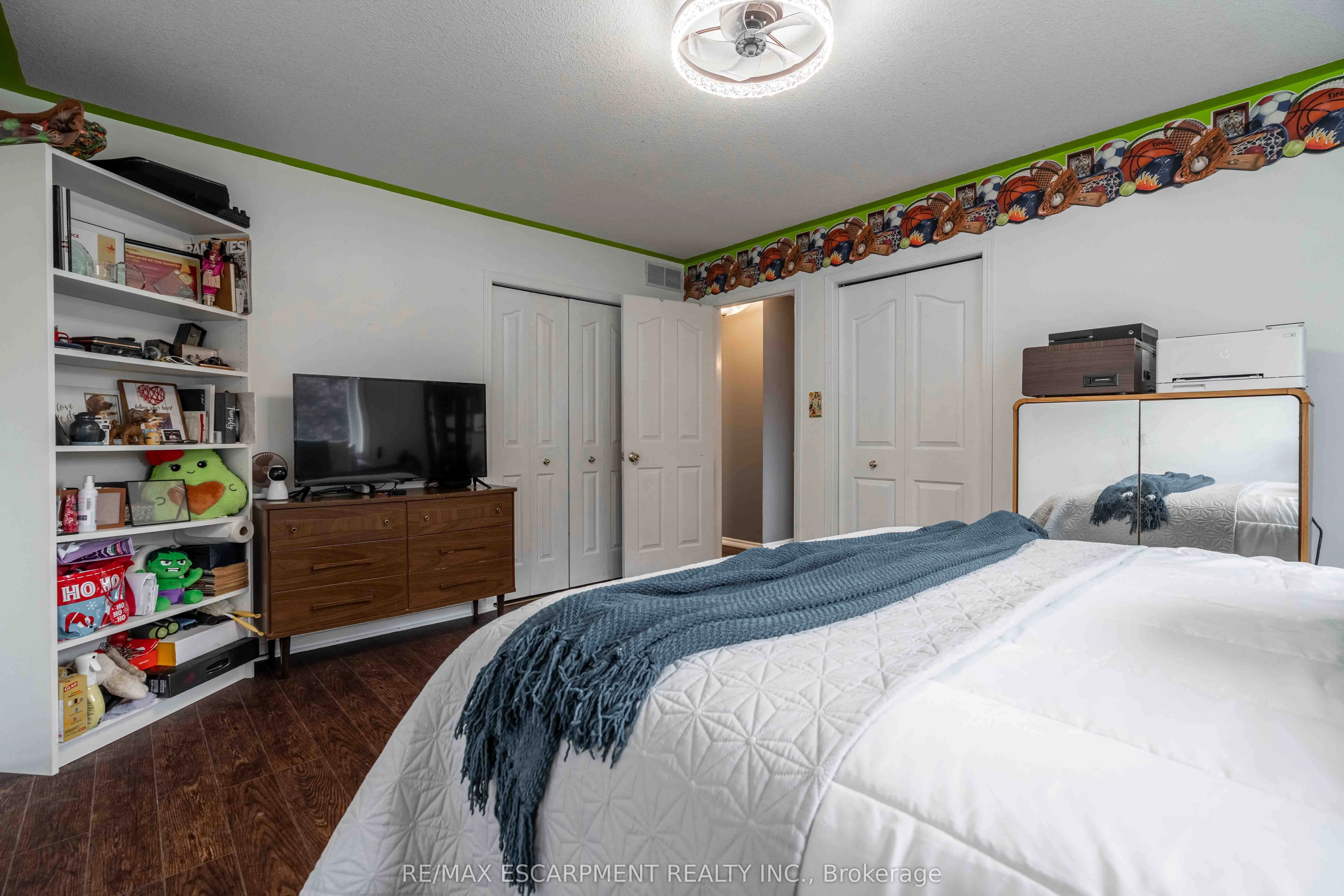 30 GLENGARY Crescent