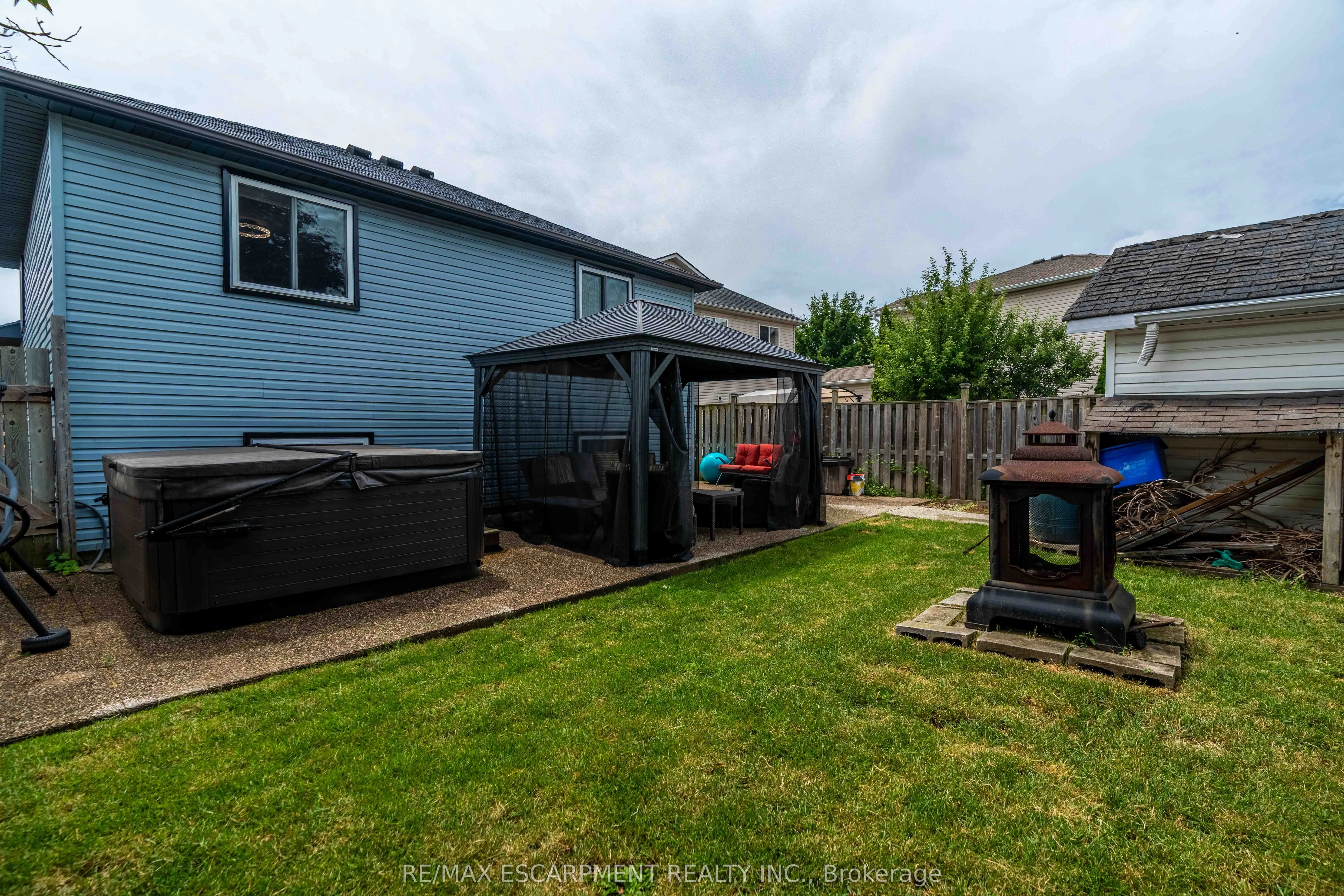 30 GLENGARY Crescent