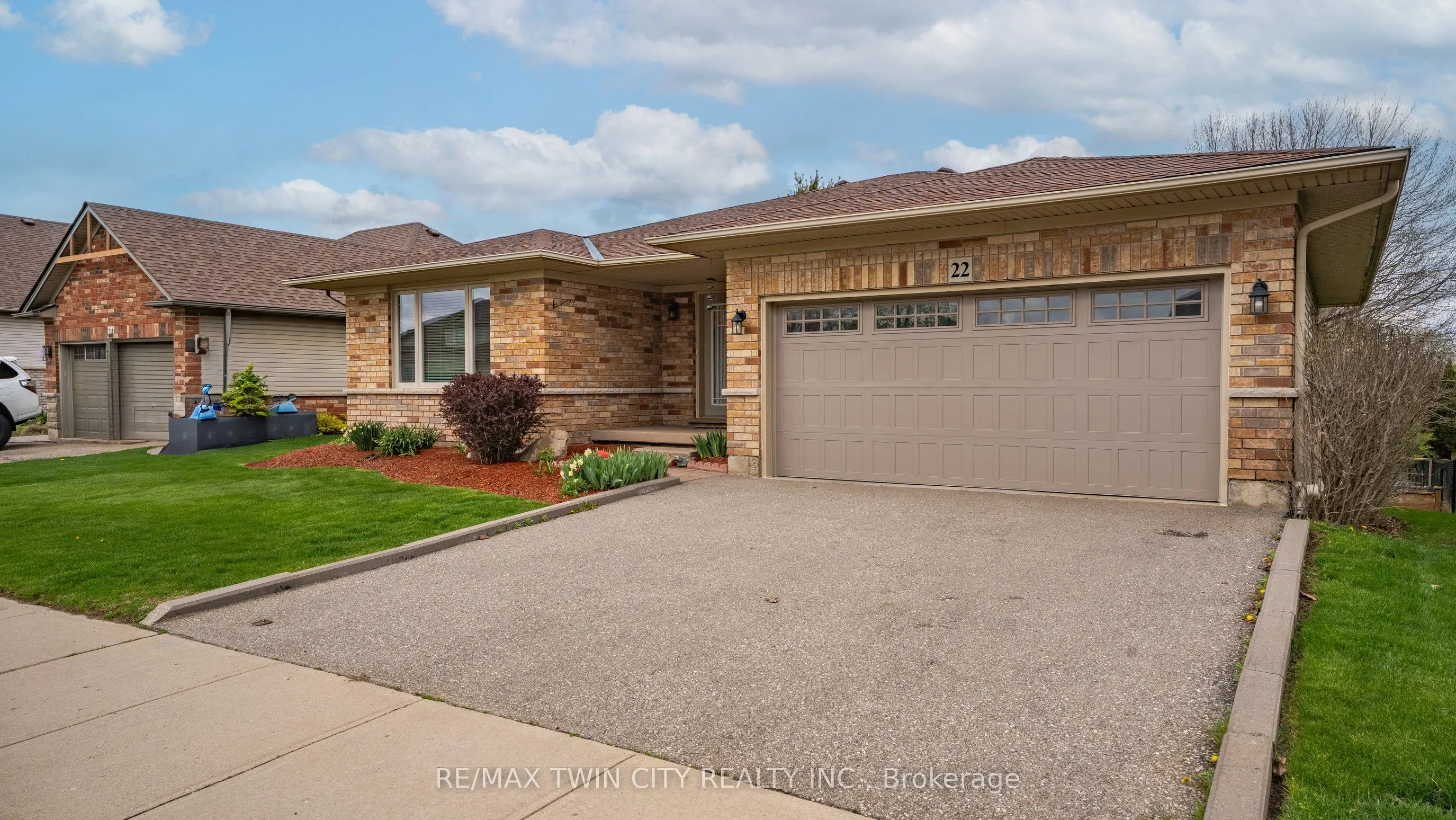 22 Cobblestone Drive