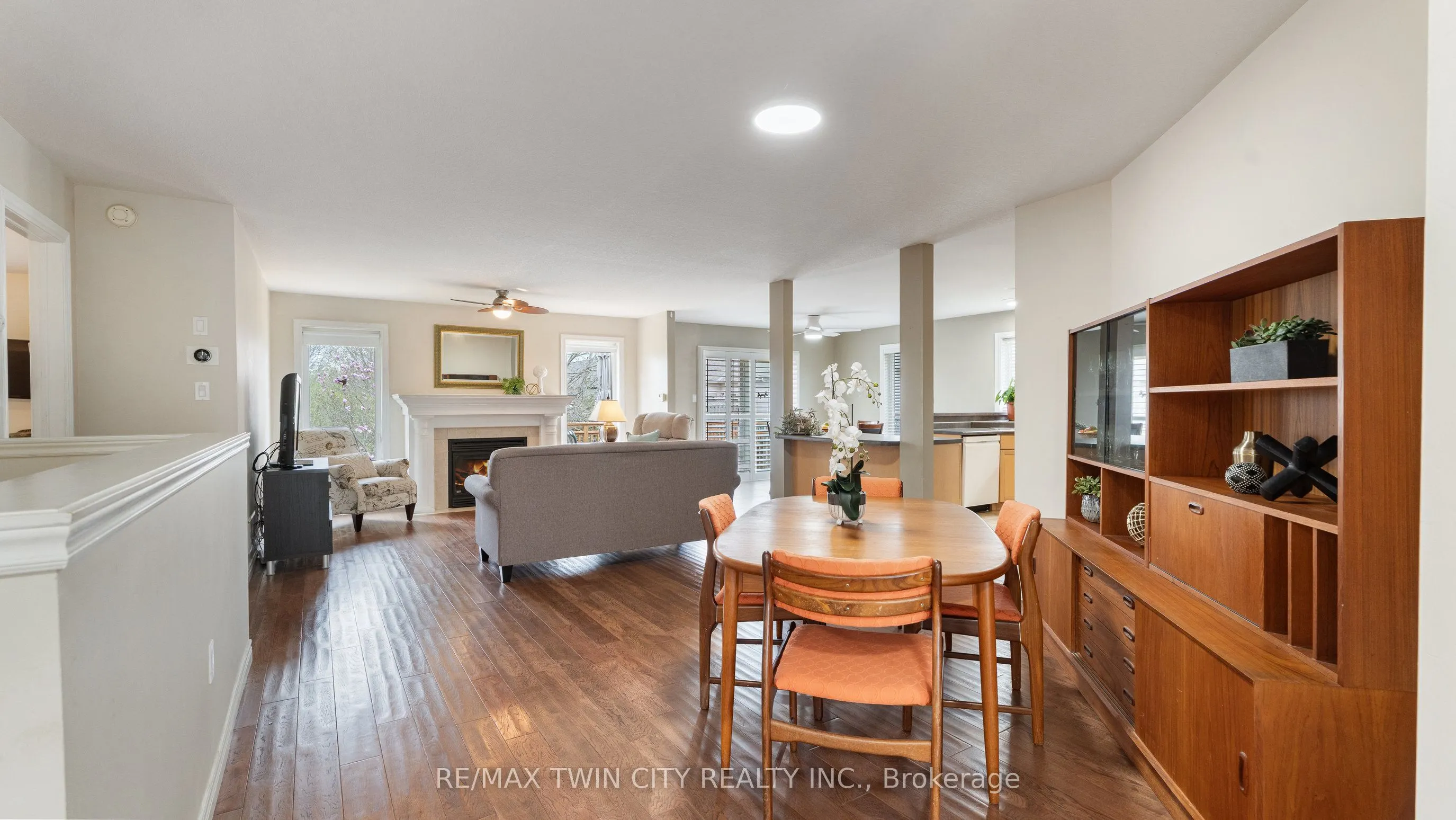 22 Cobblestone Drive