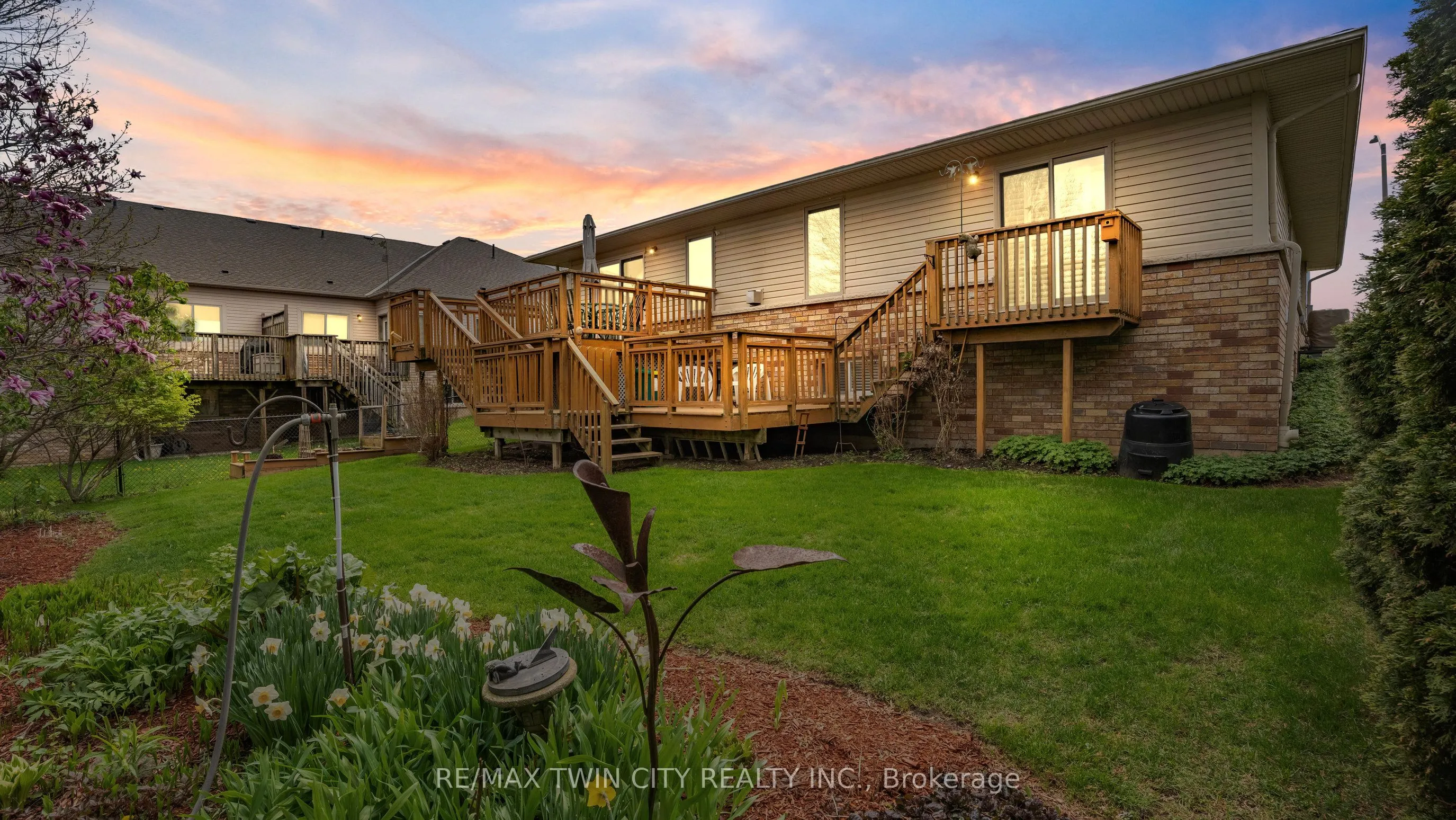 22 Cobblestone Drive