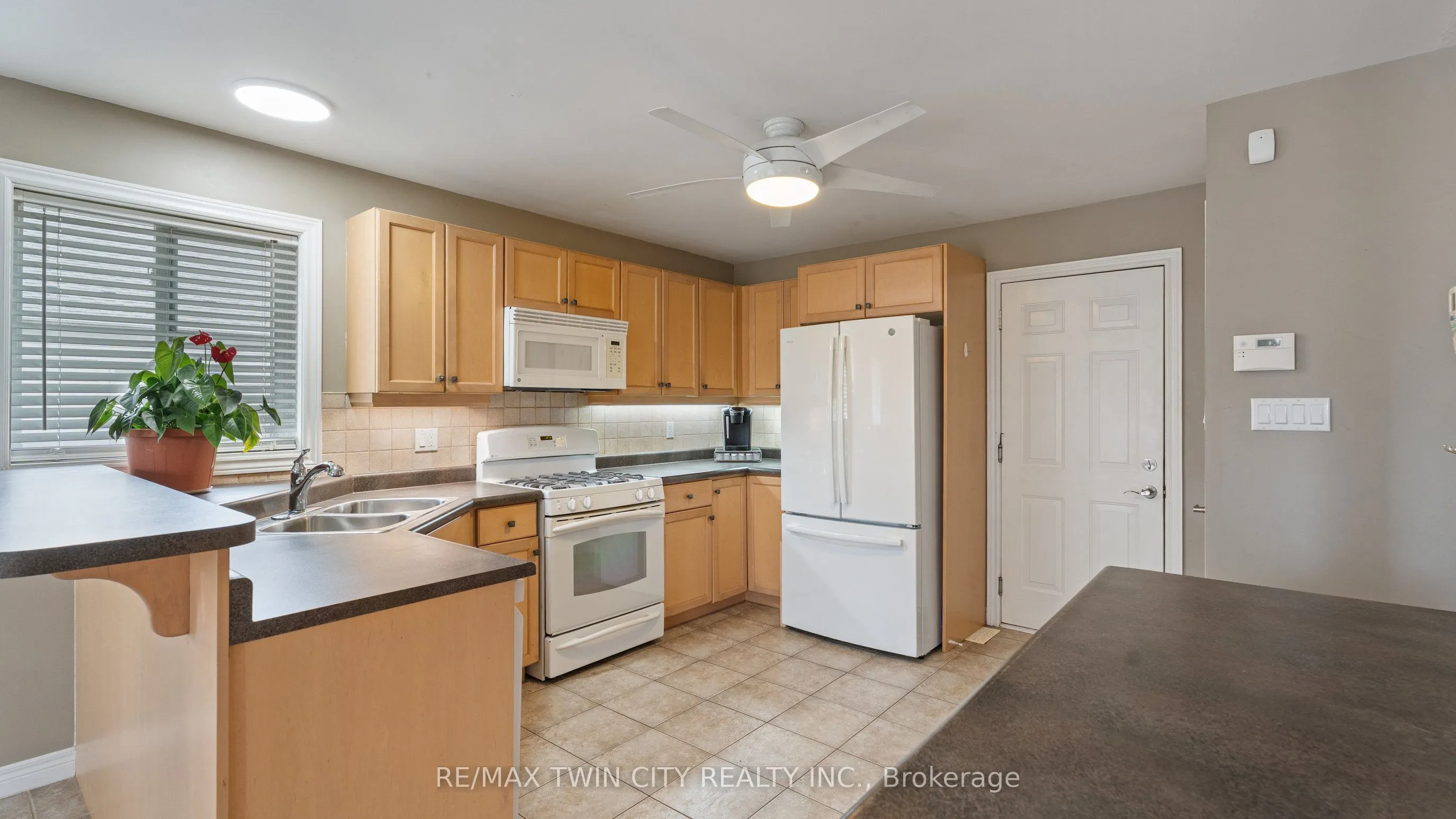 22 Cobblestone Drive