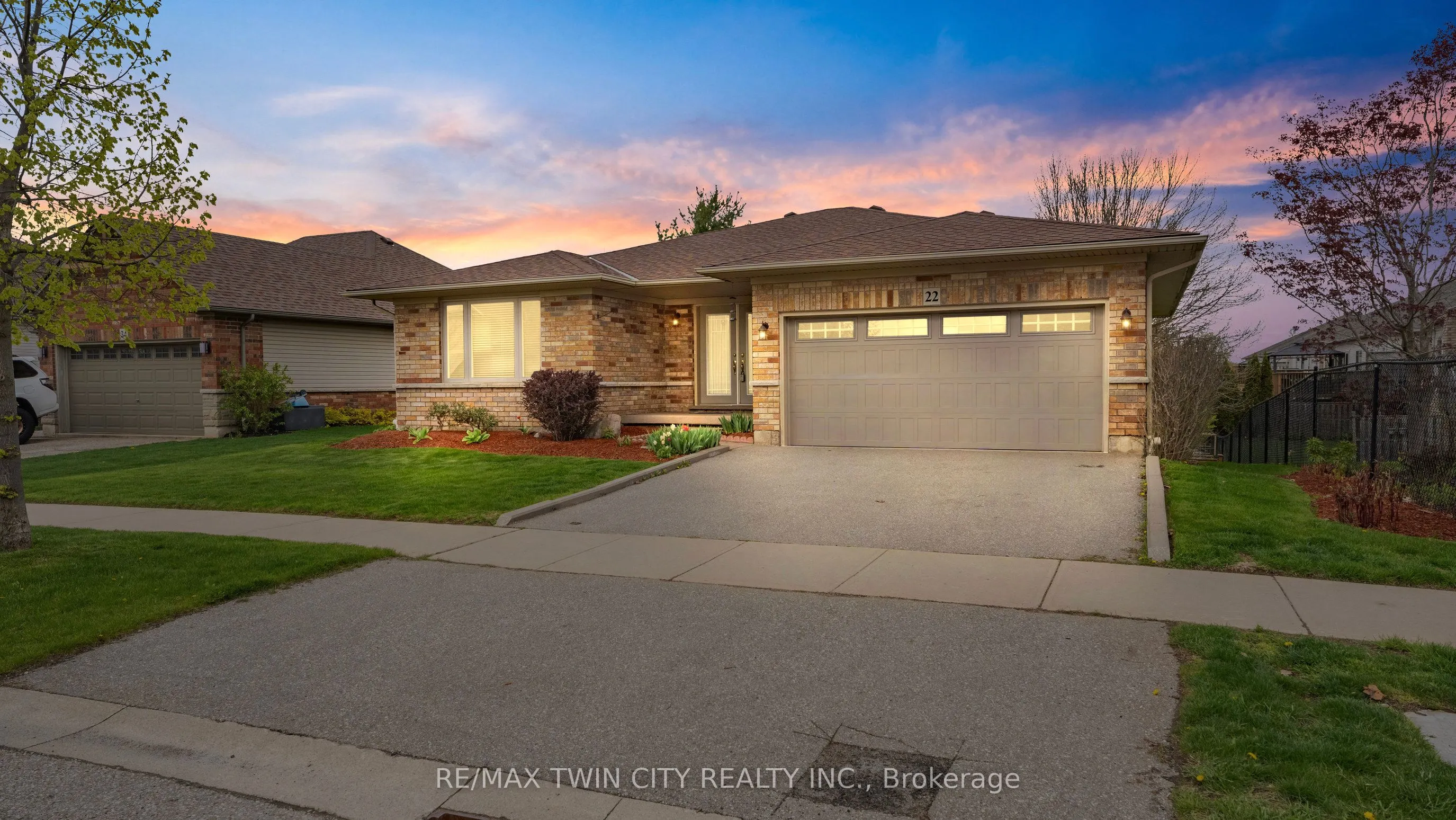 22 Cobblestone Drive