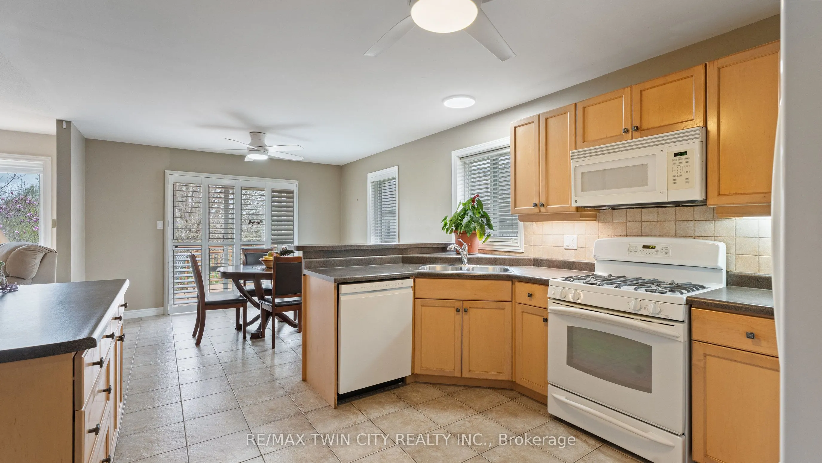 22 Cobblestone Drive