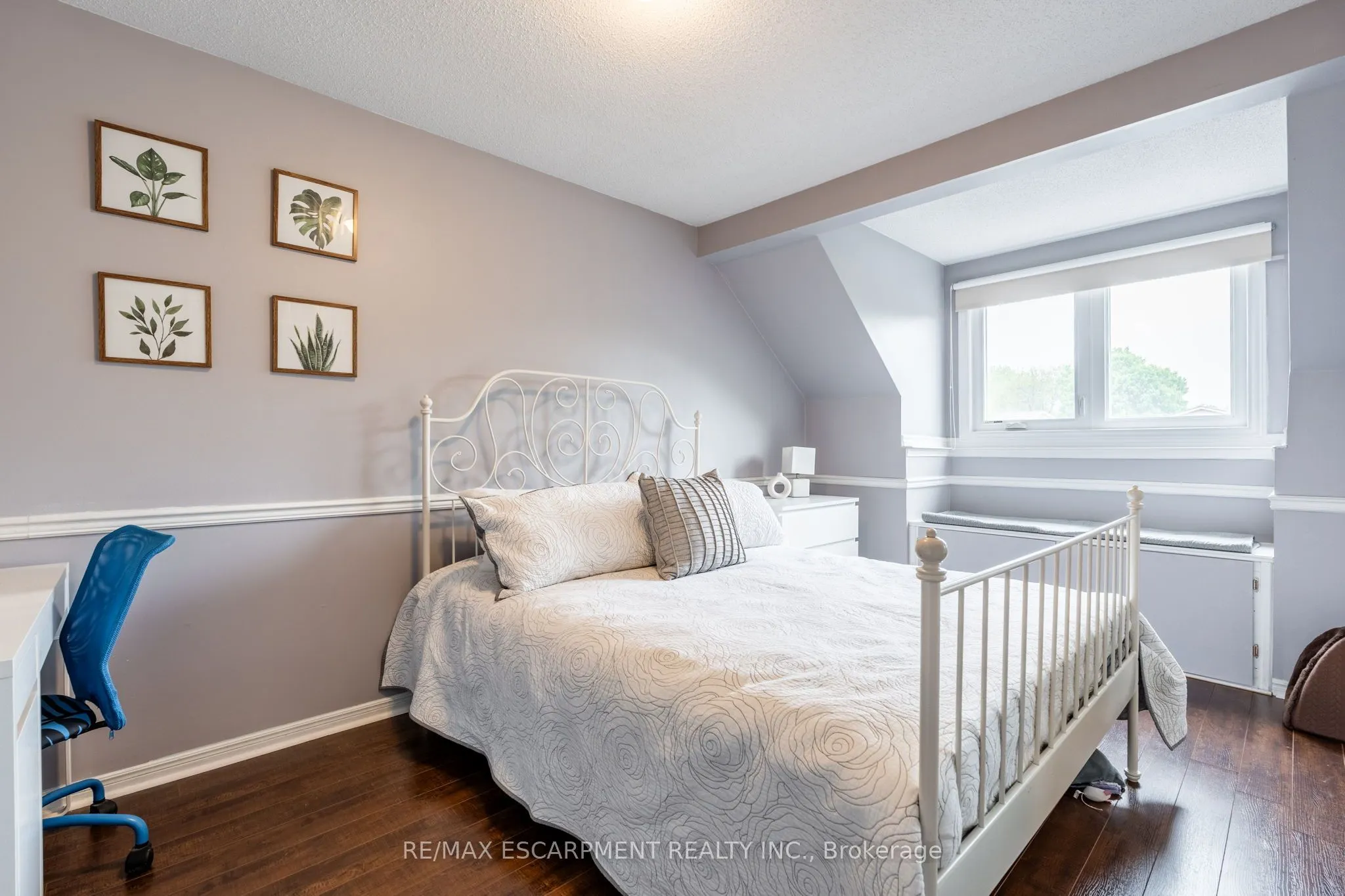 24 Vance Crescent