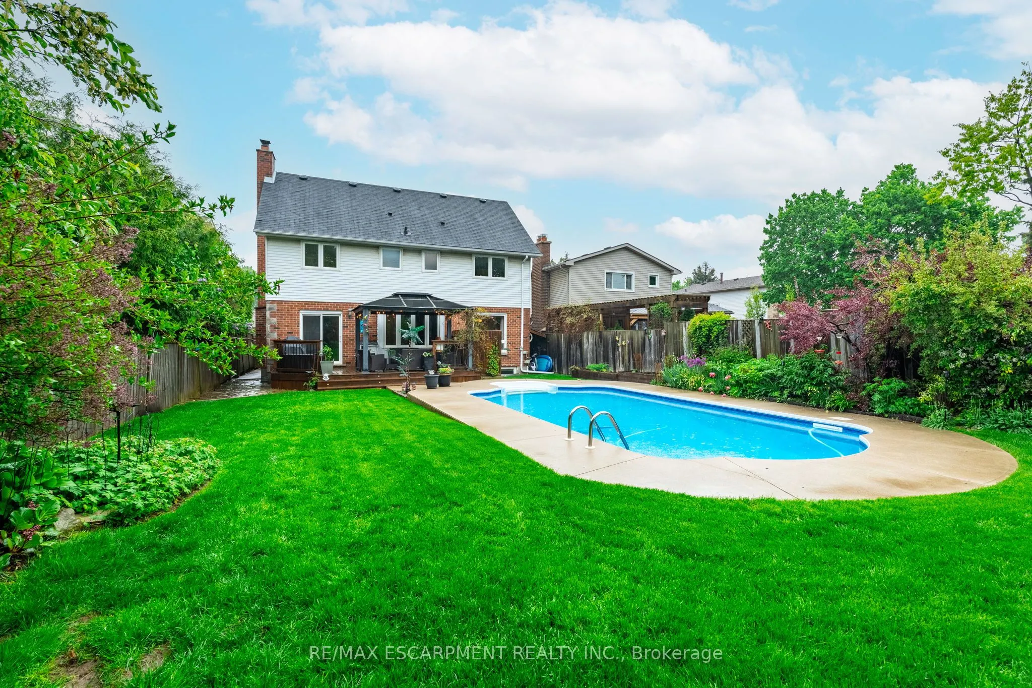 24 Vance Crescent