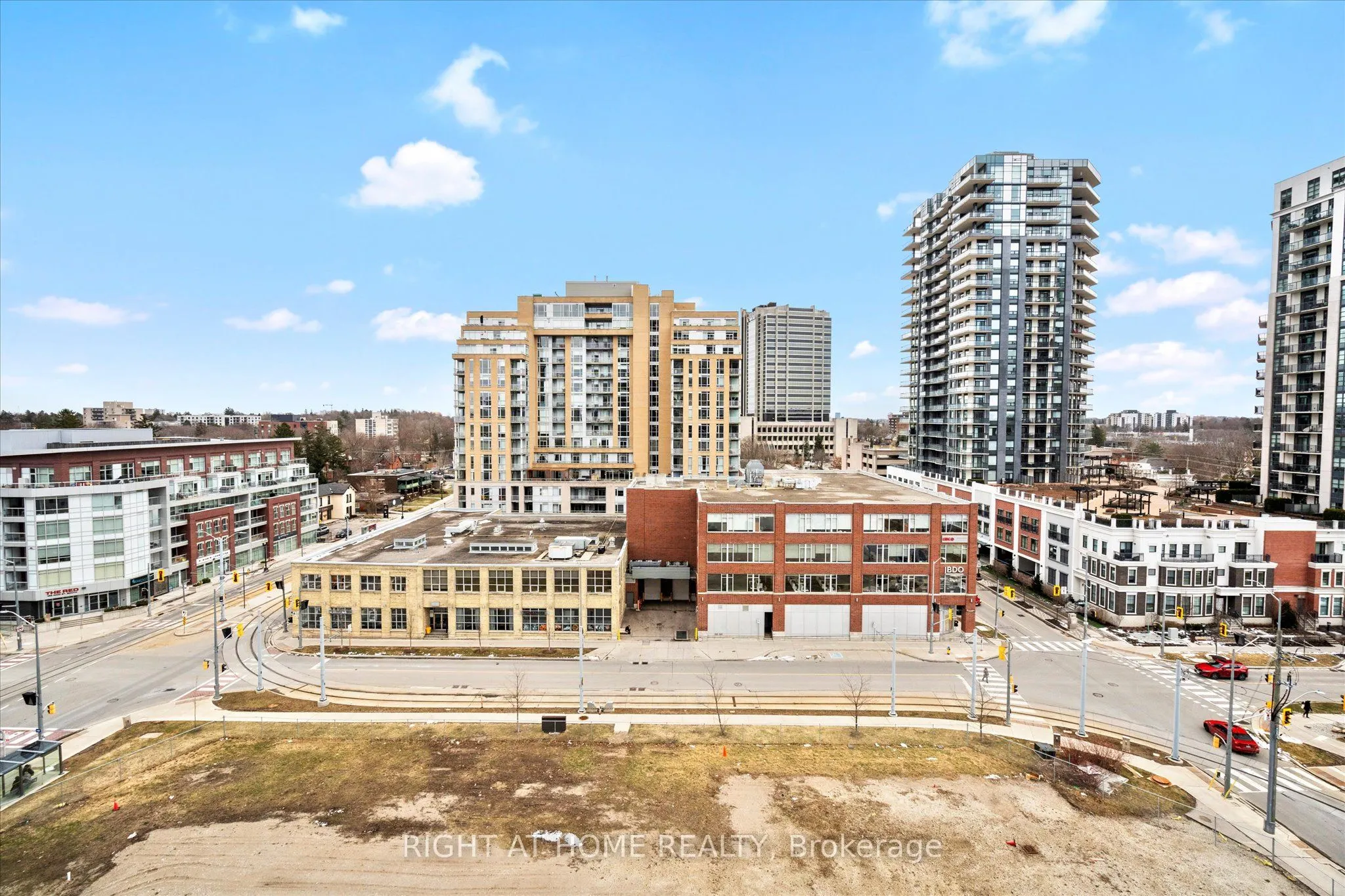 181 King Street S #806