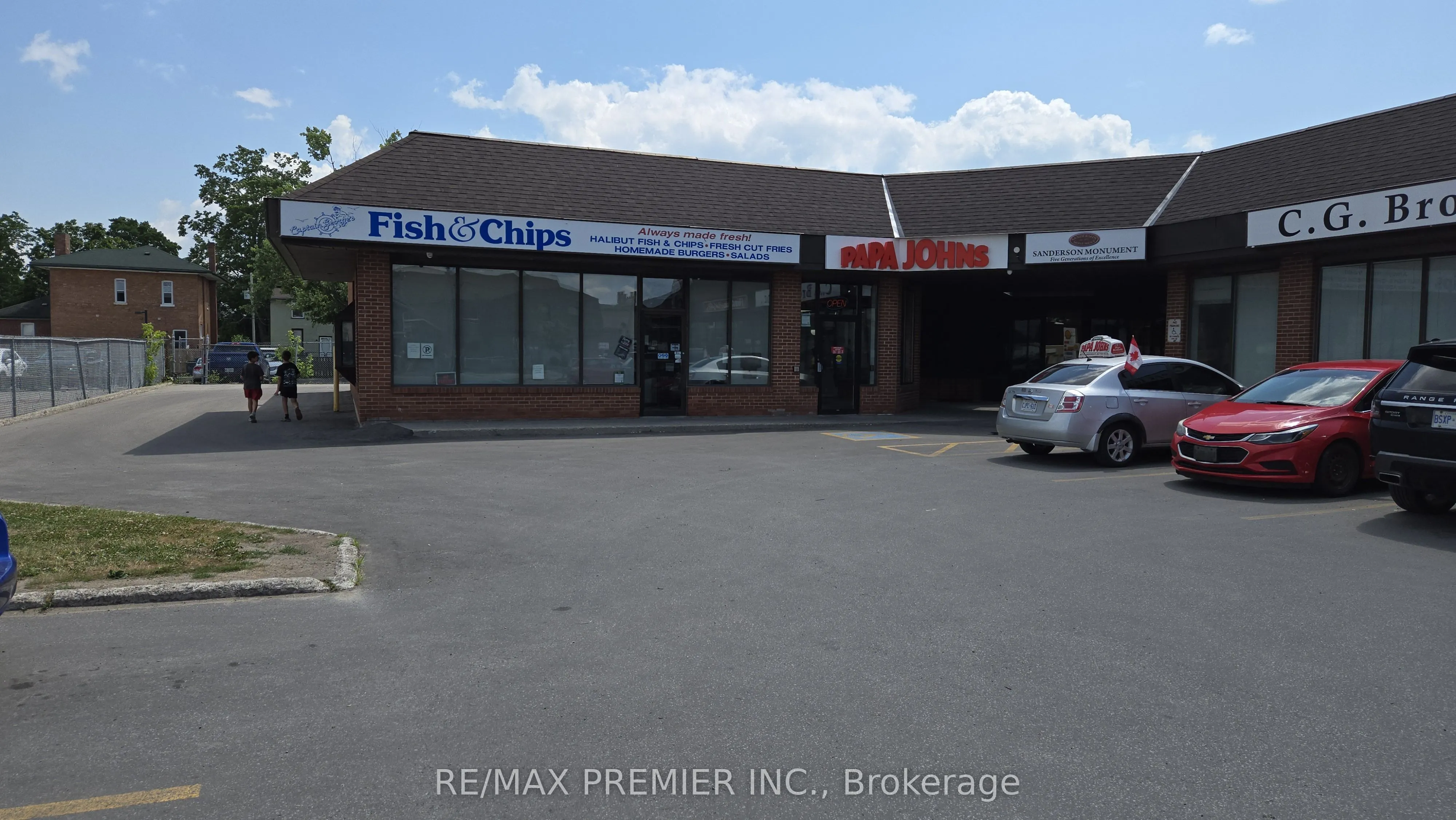 17 Russell Street W, #1