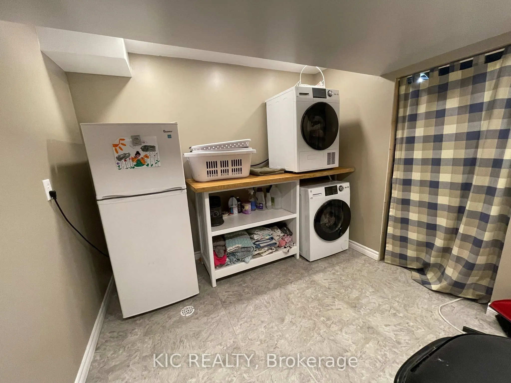 11 Mclean Avenue