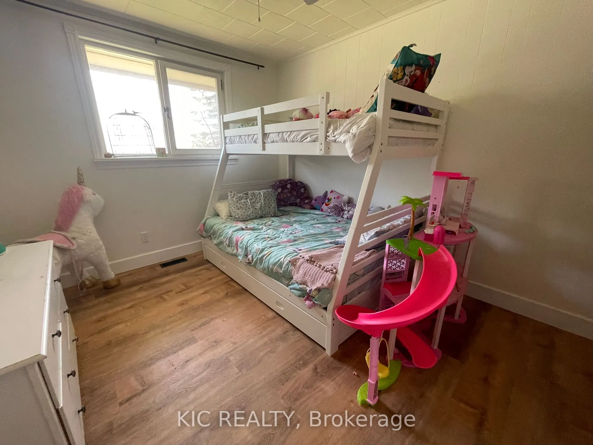 11 Mclean Avenue