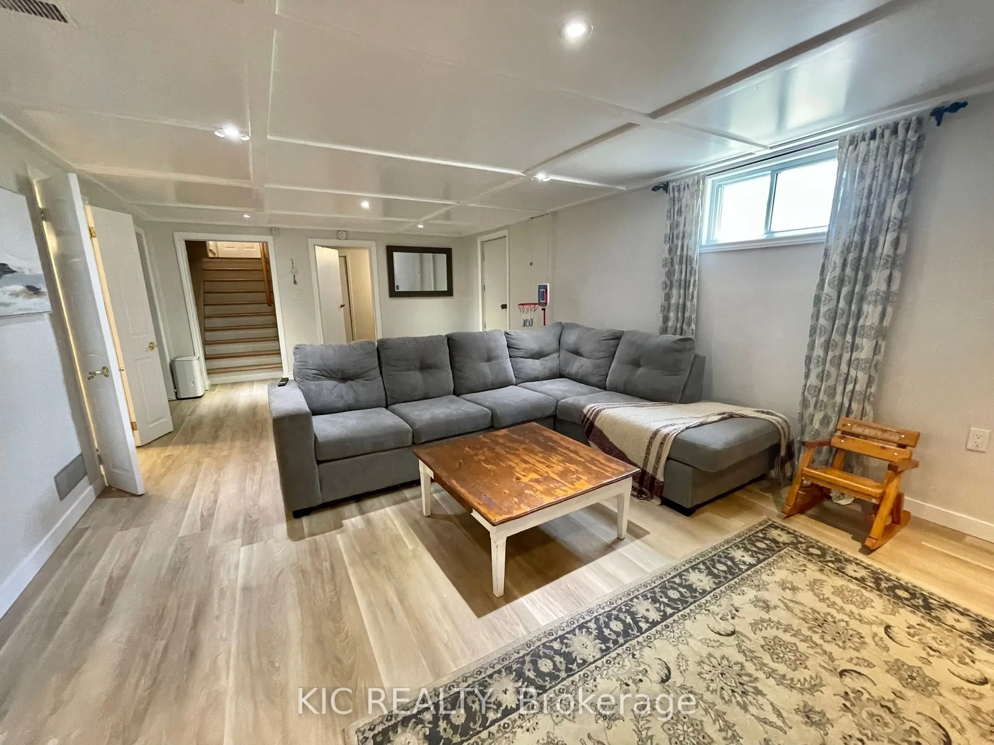 11 Mclean Avenue