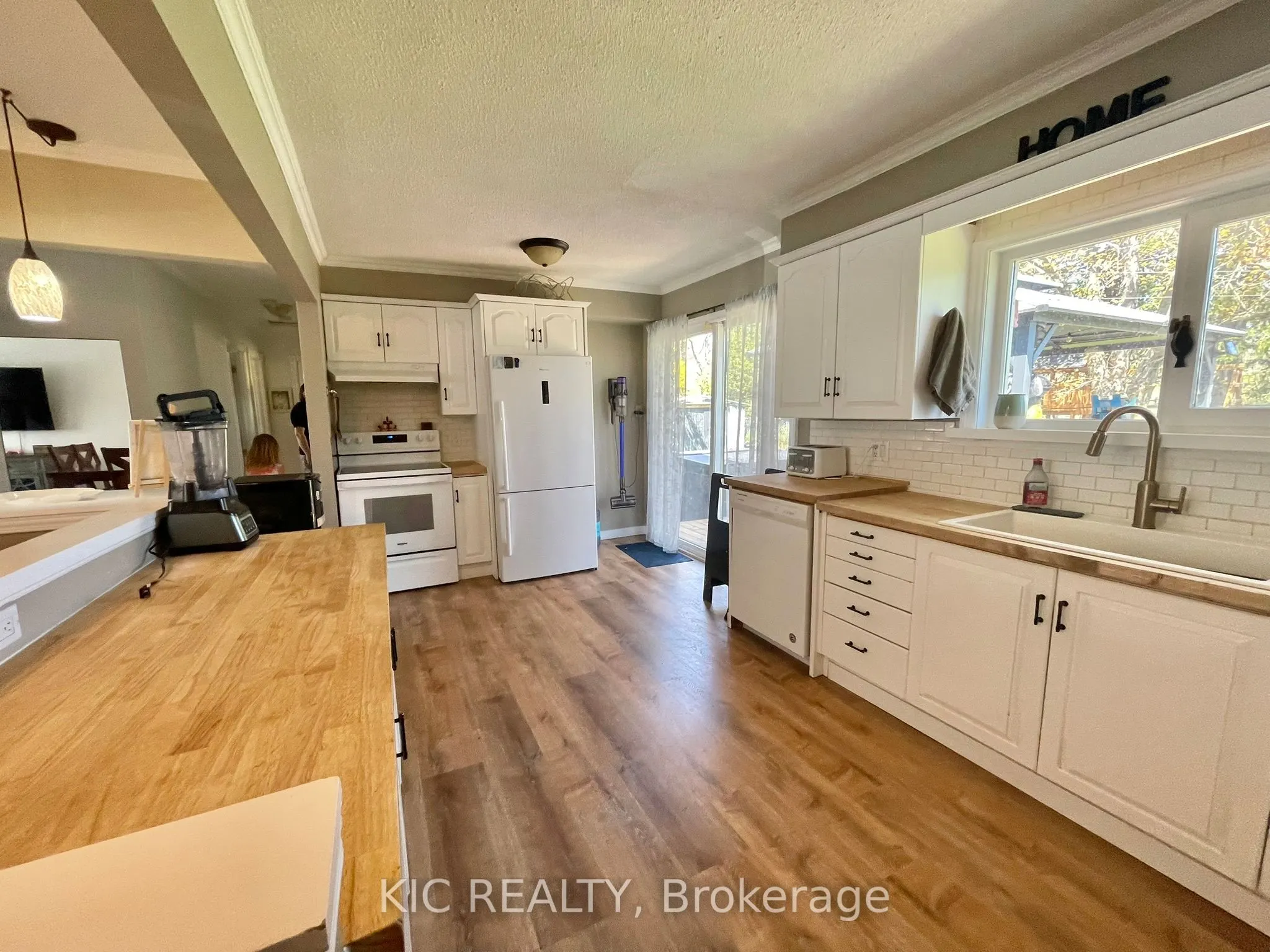 11 Mclean Avenue