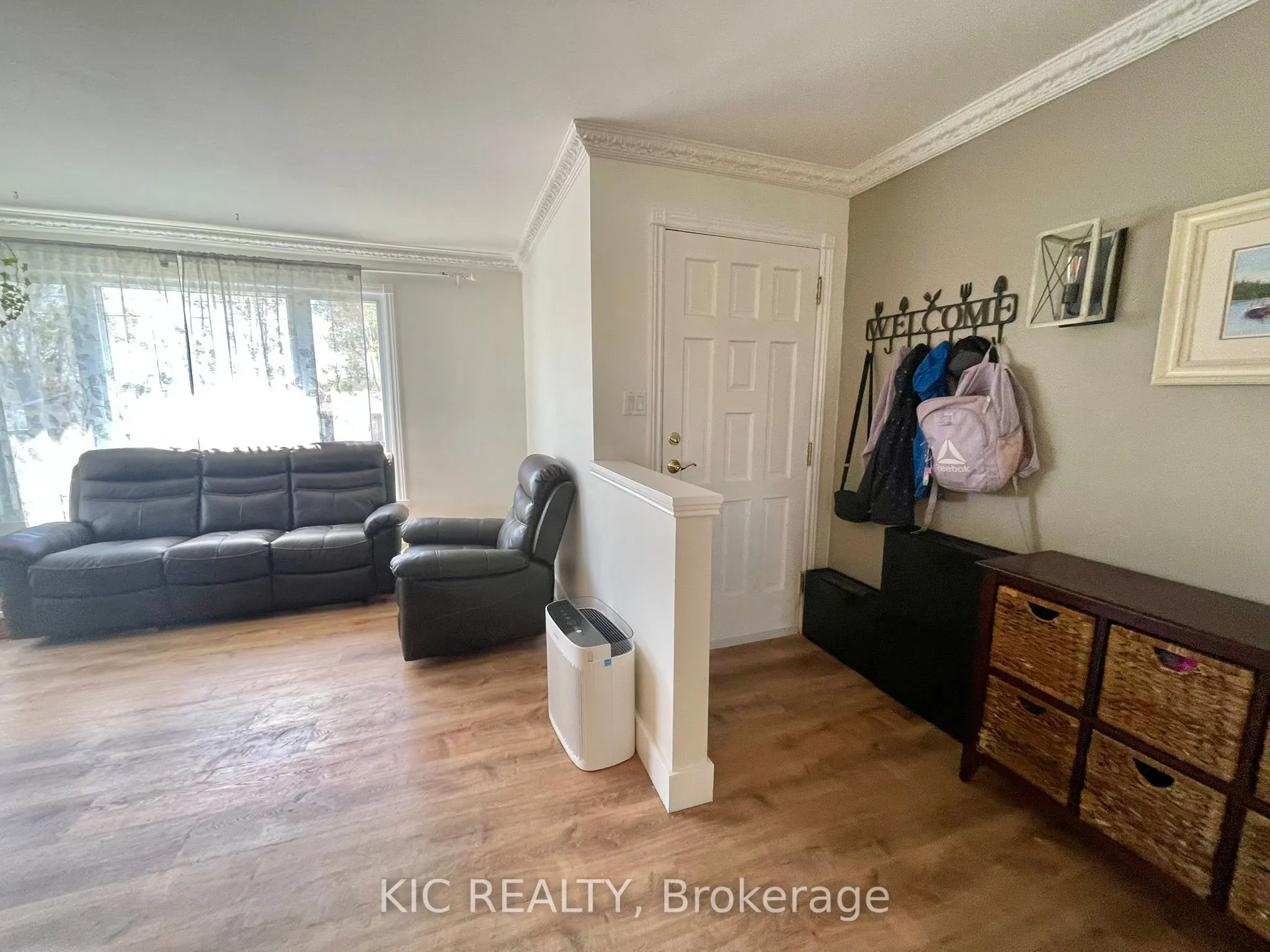 11 Mclean Avenue