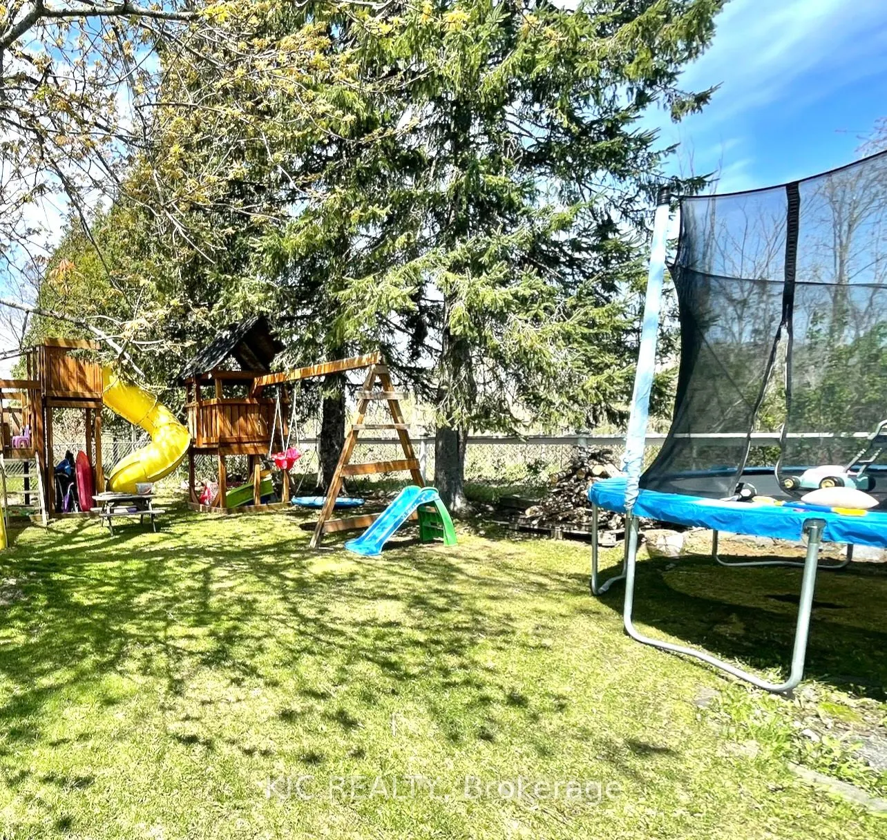 11 Mclean Avenue