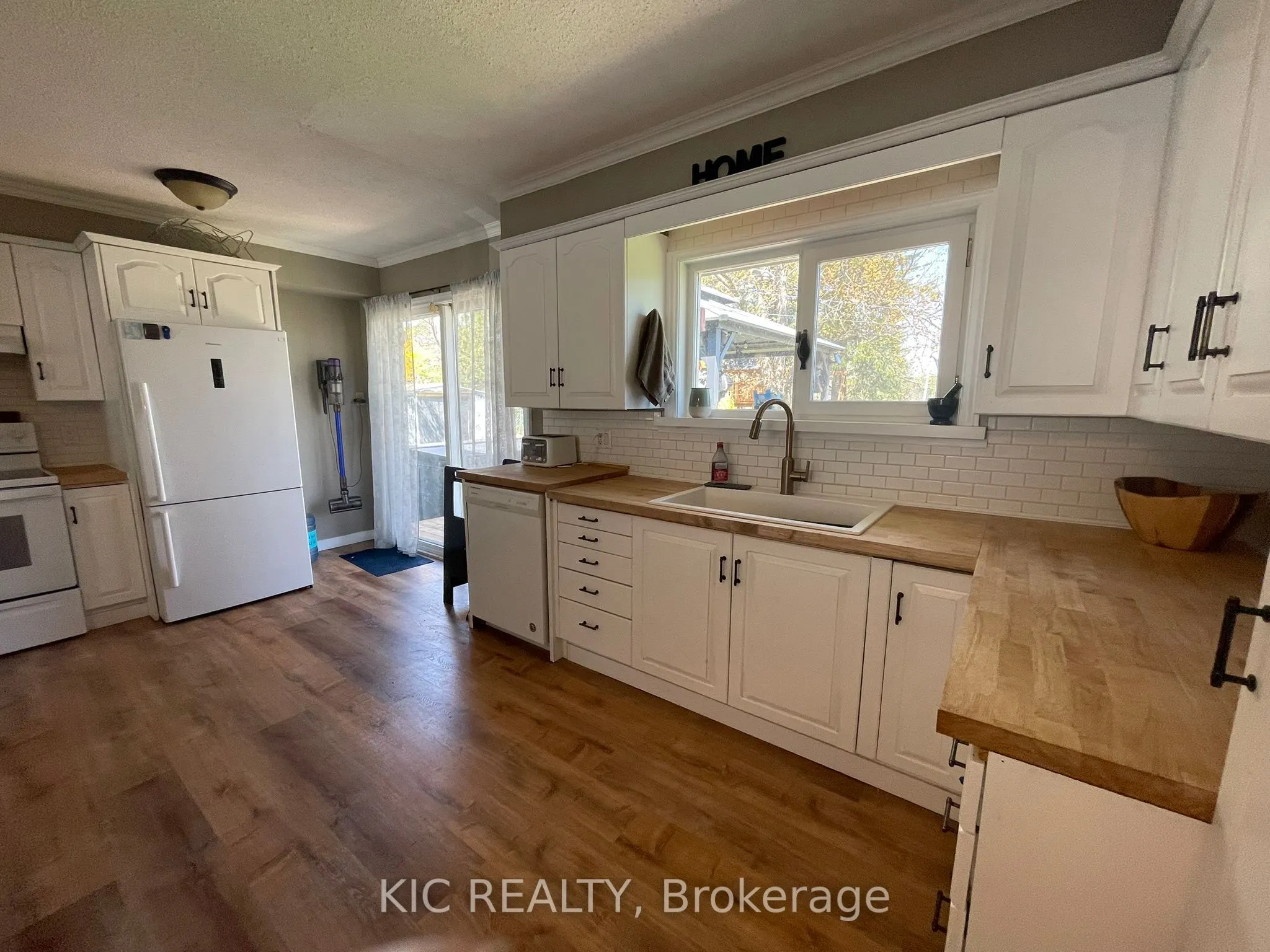 11 Mclean Avenue