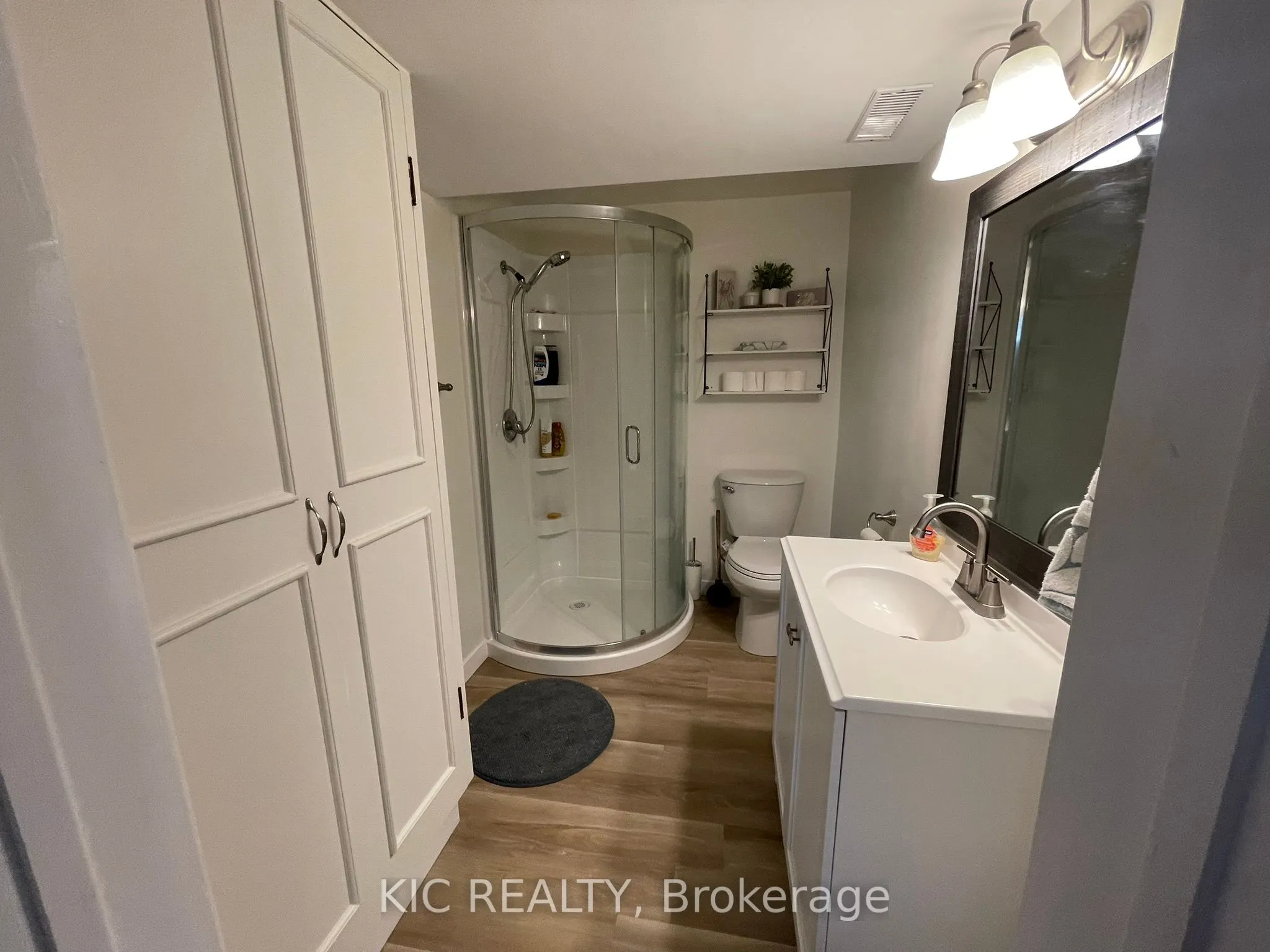 11 Mclean Avenue