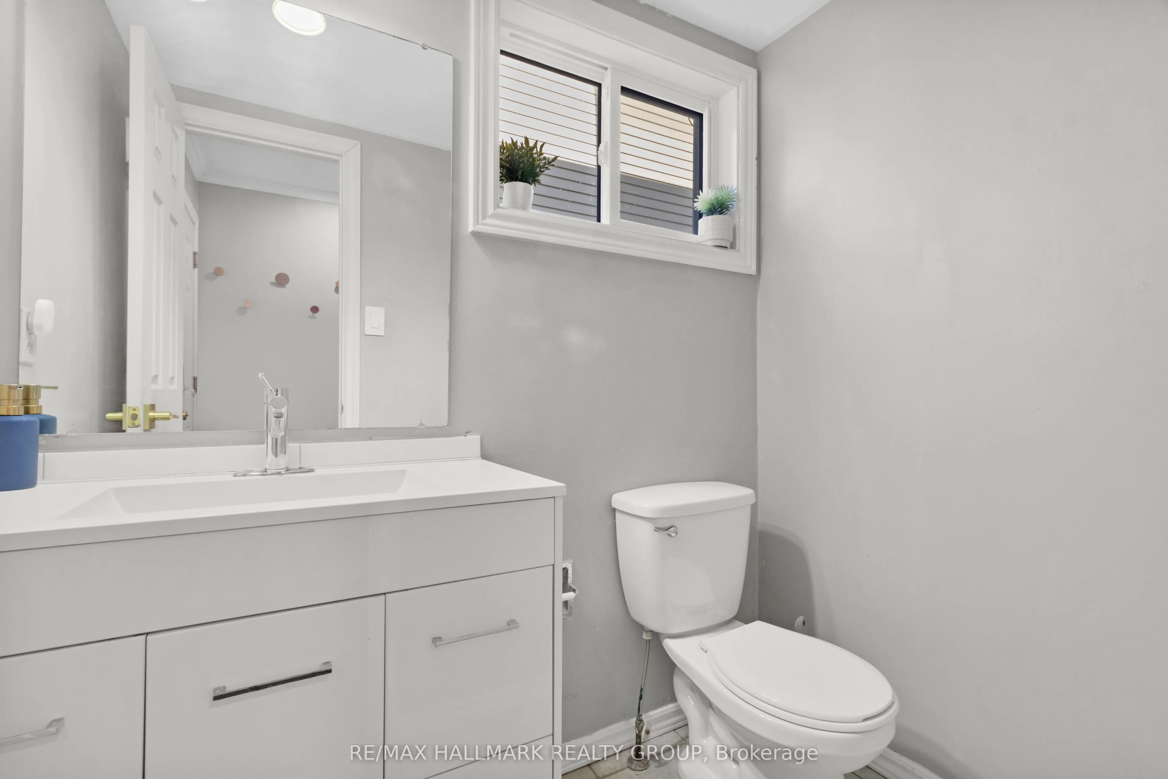 32 Brando Crescent