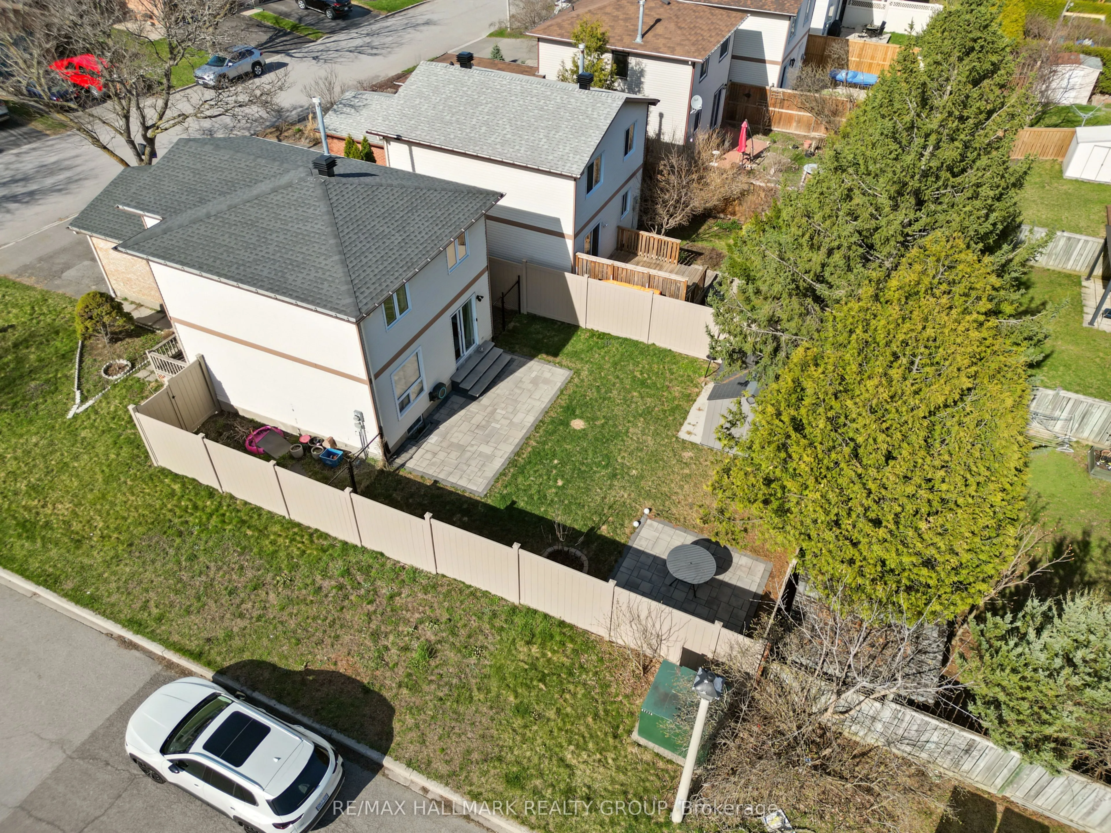 32 Brando Crescent