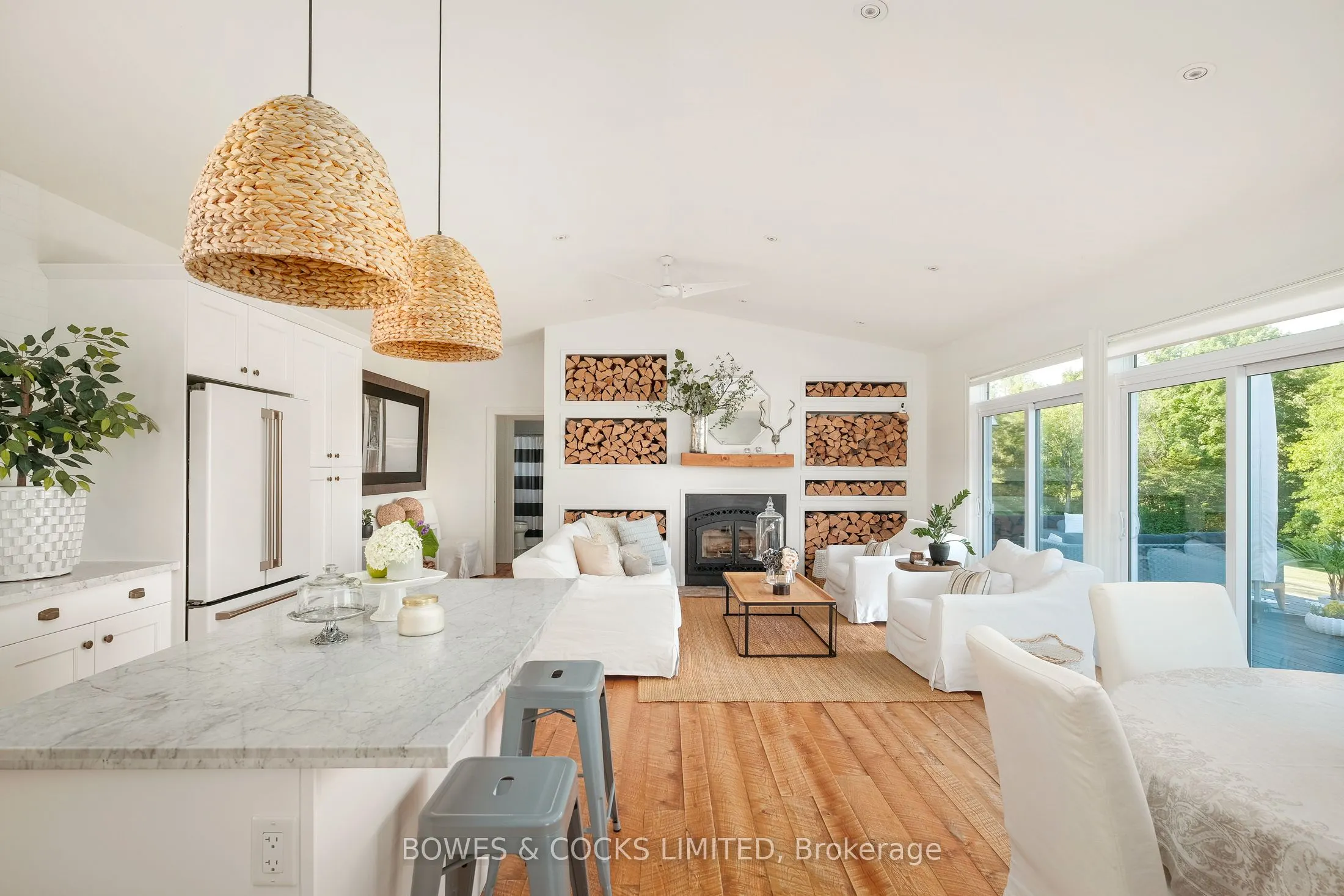 1009 Serpent Mounds Road