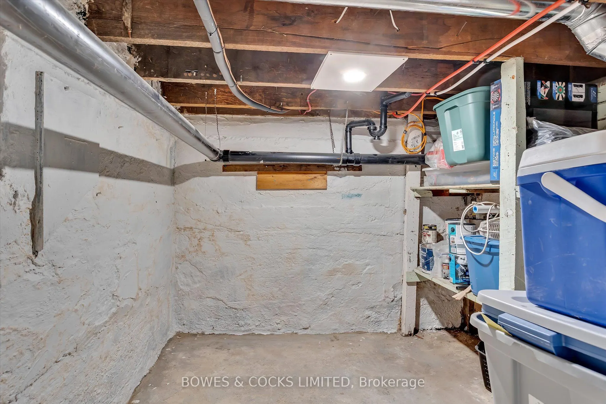 121 Durham Street W
