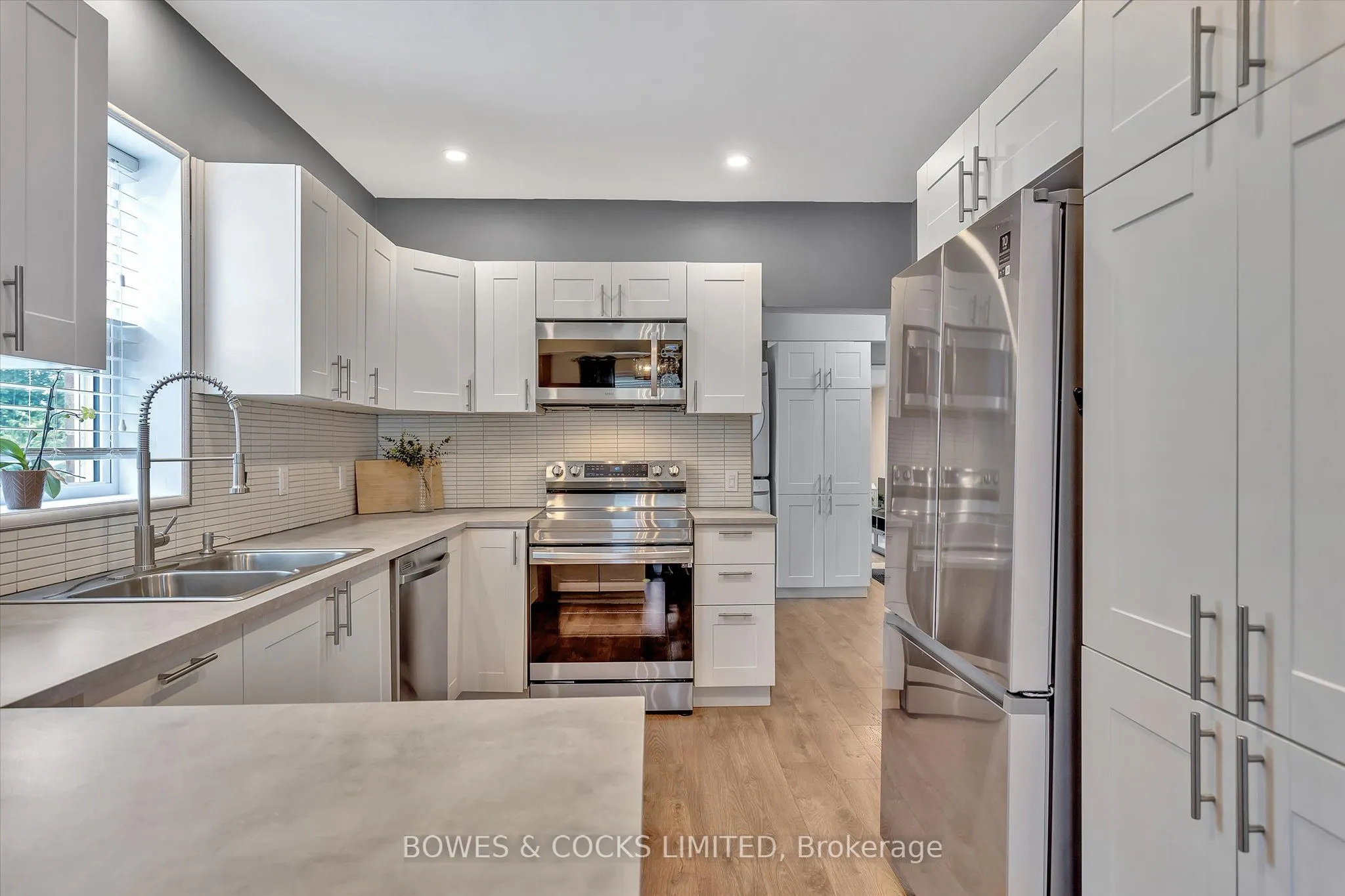121 Durham Street W