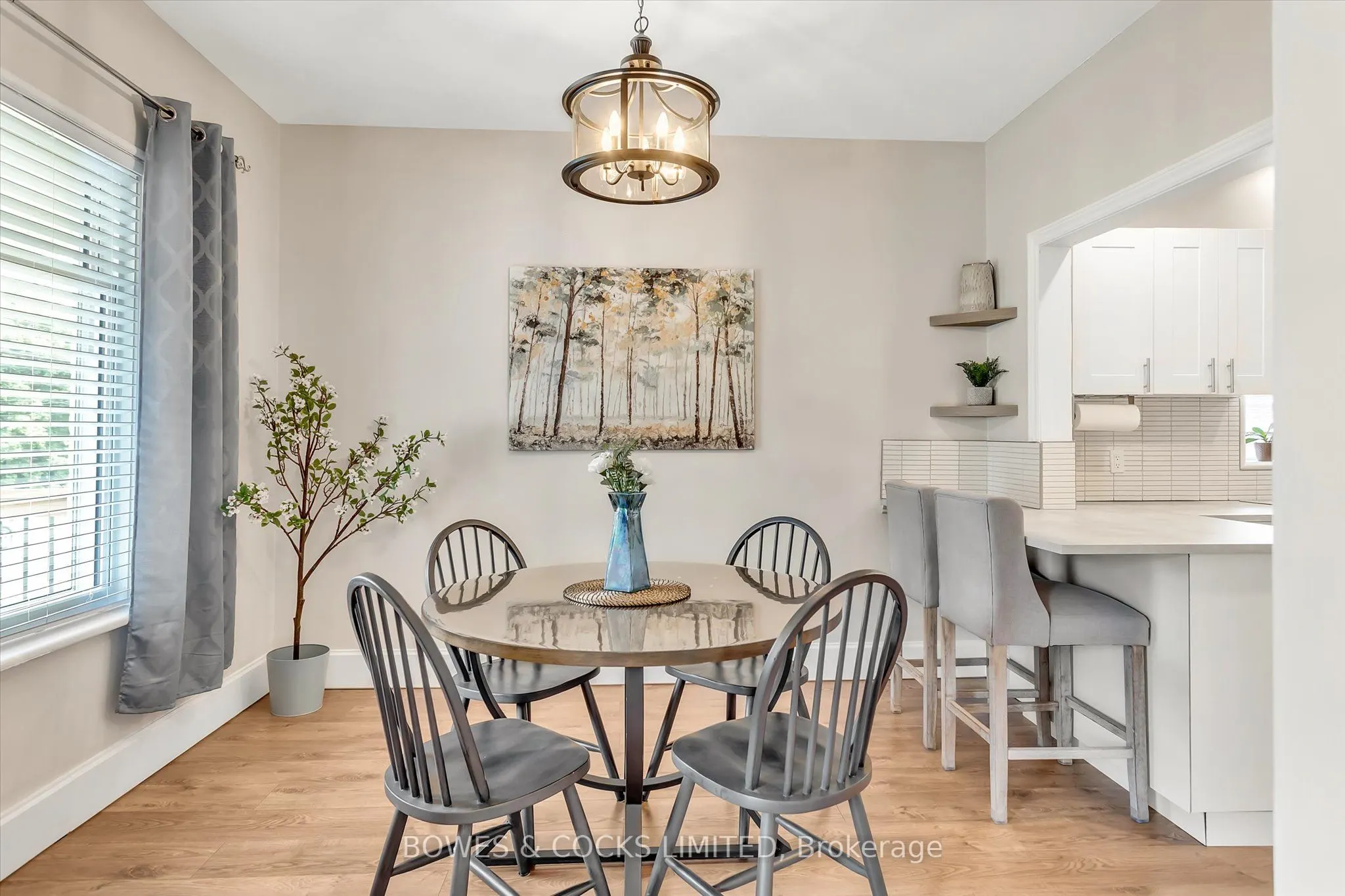121 Durham Street W