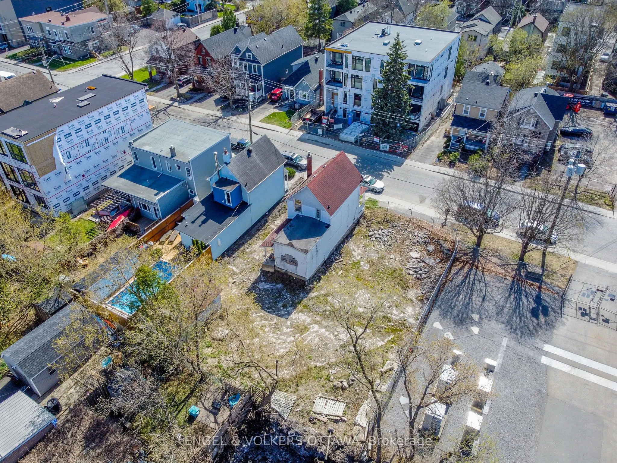 243-245 Hinchey Avenue