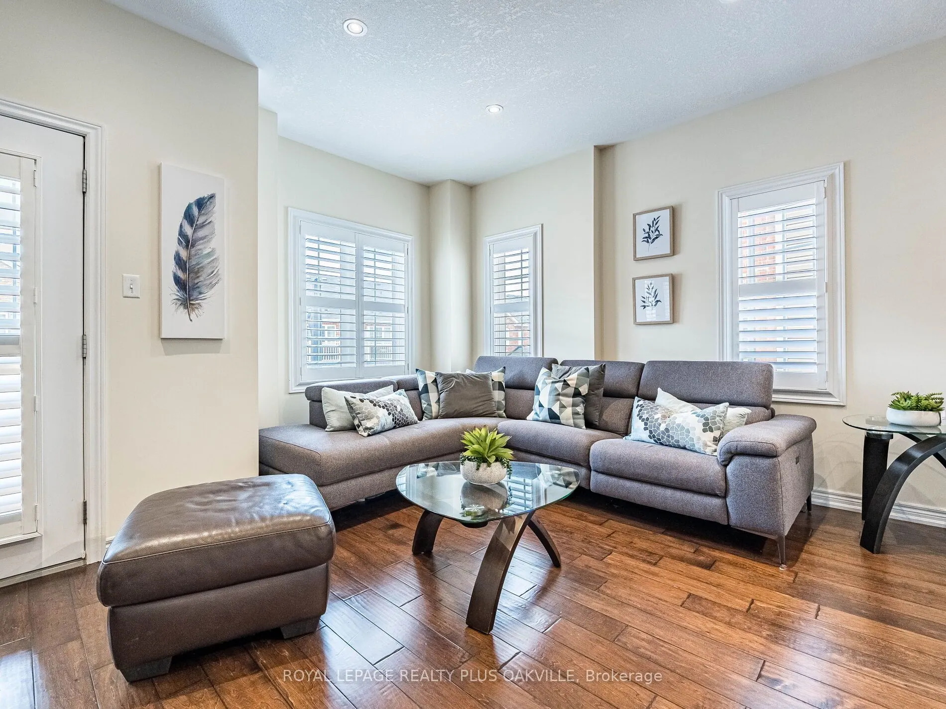 54 Nisbet Boulevard, #12