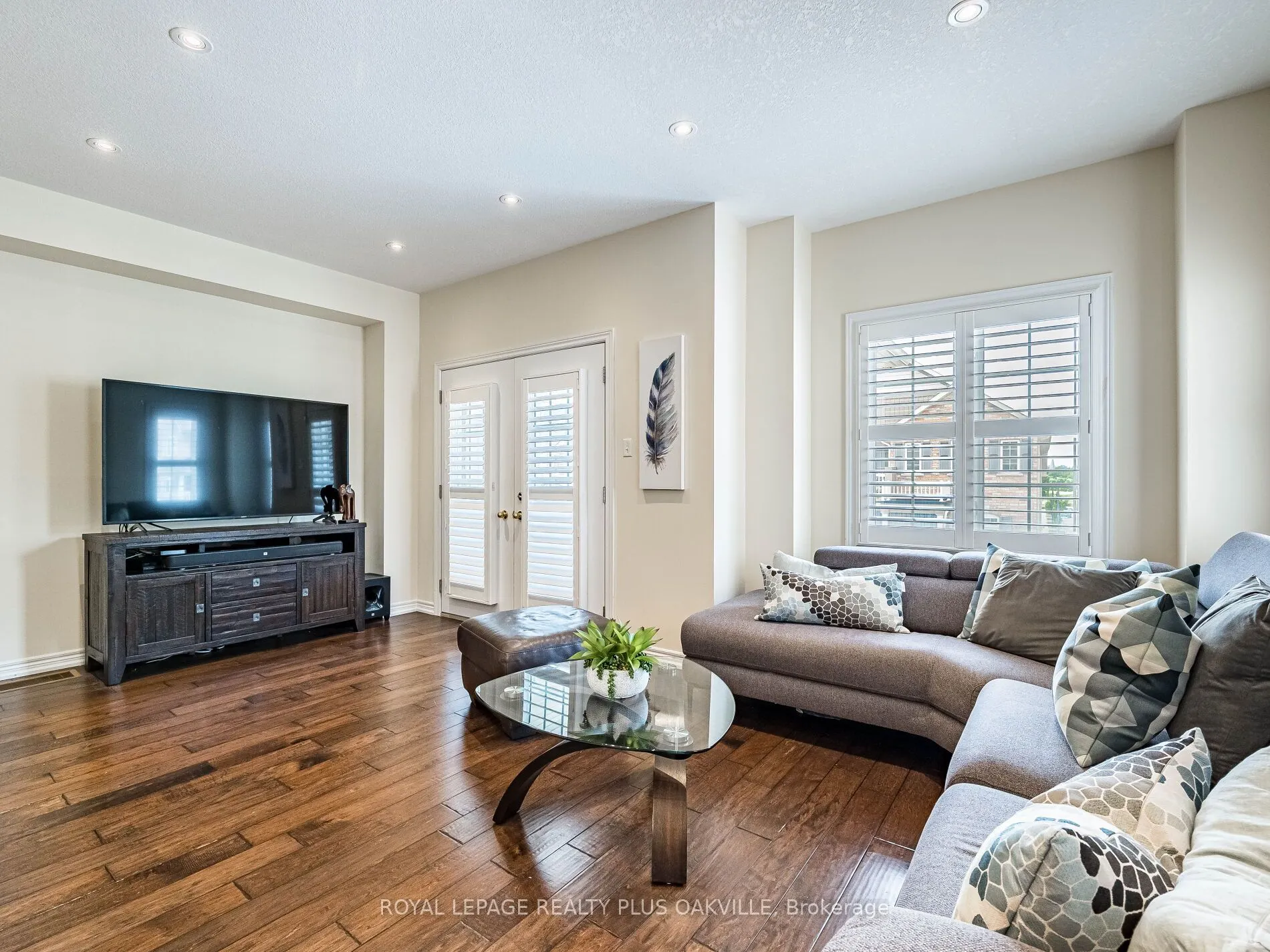 54 Nisbet Boulevard, #12