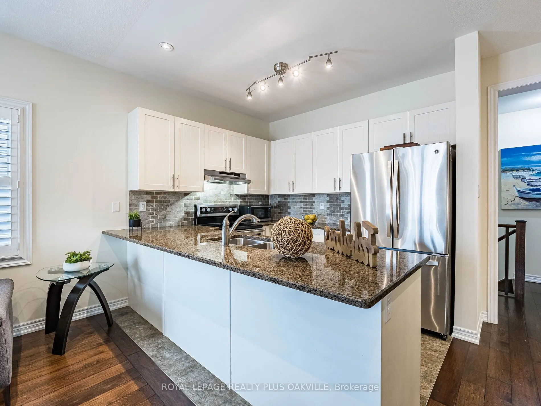 54 Nisbet Boulevard, #12