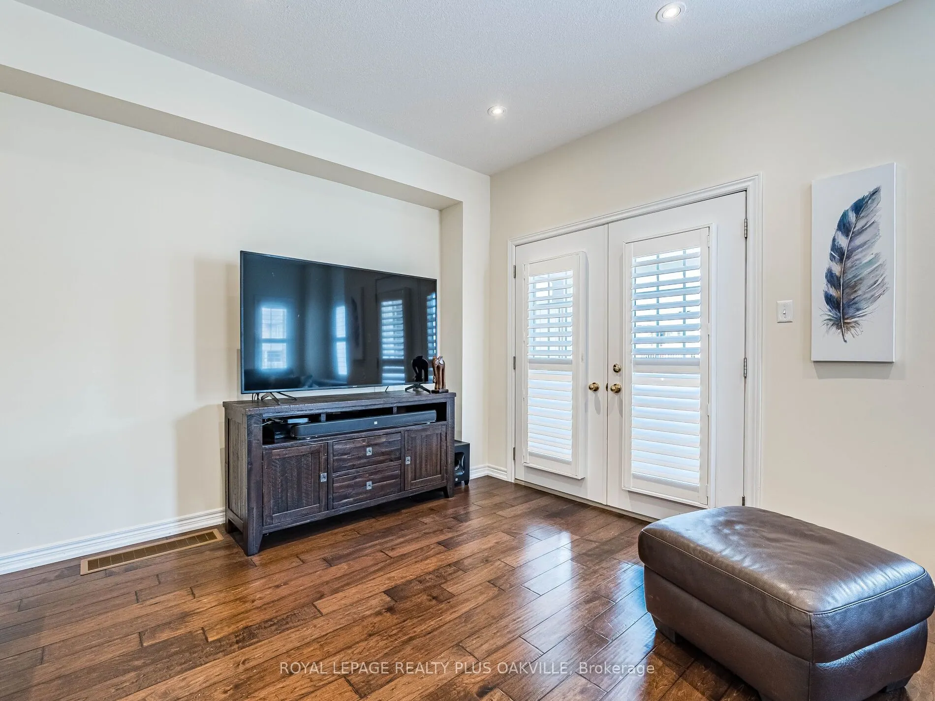 54 Nisbet Boulevard, #12