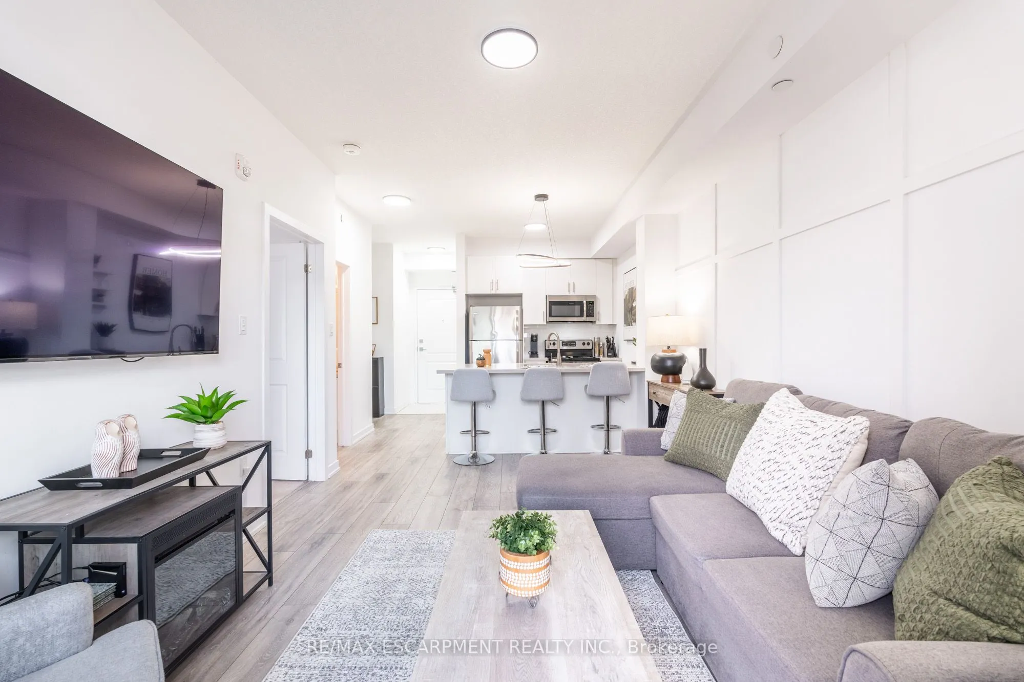 125 Shoreview Place, #509
