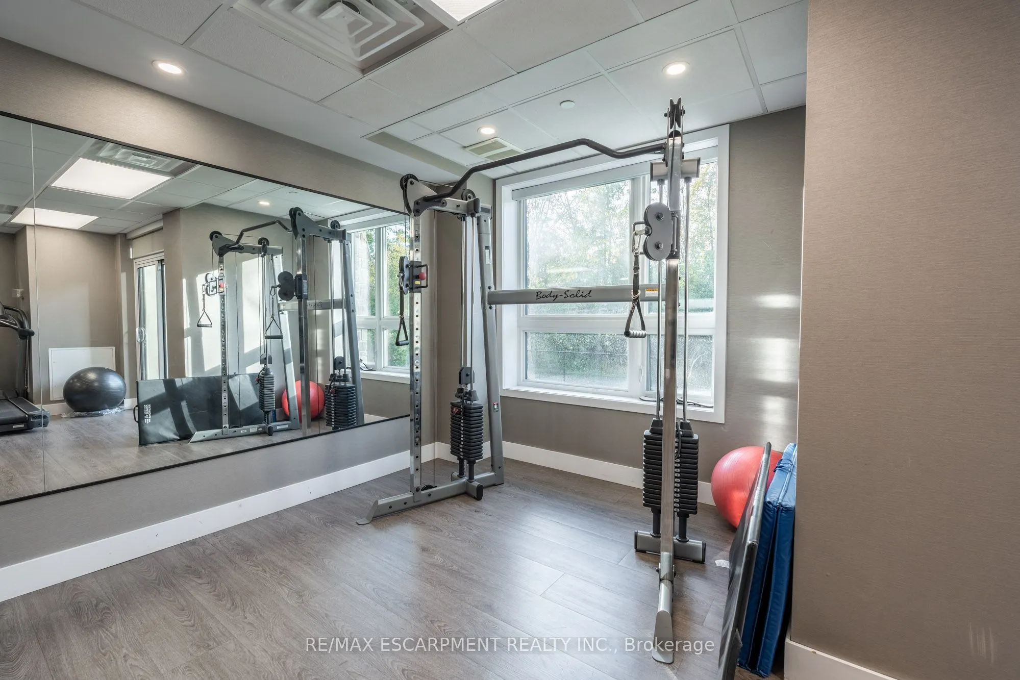 125 Shoreview Place, #509