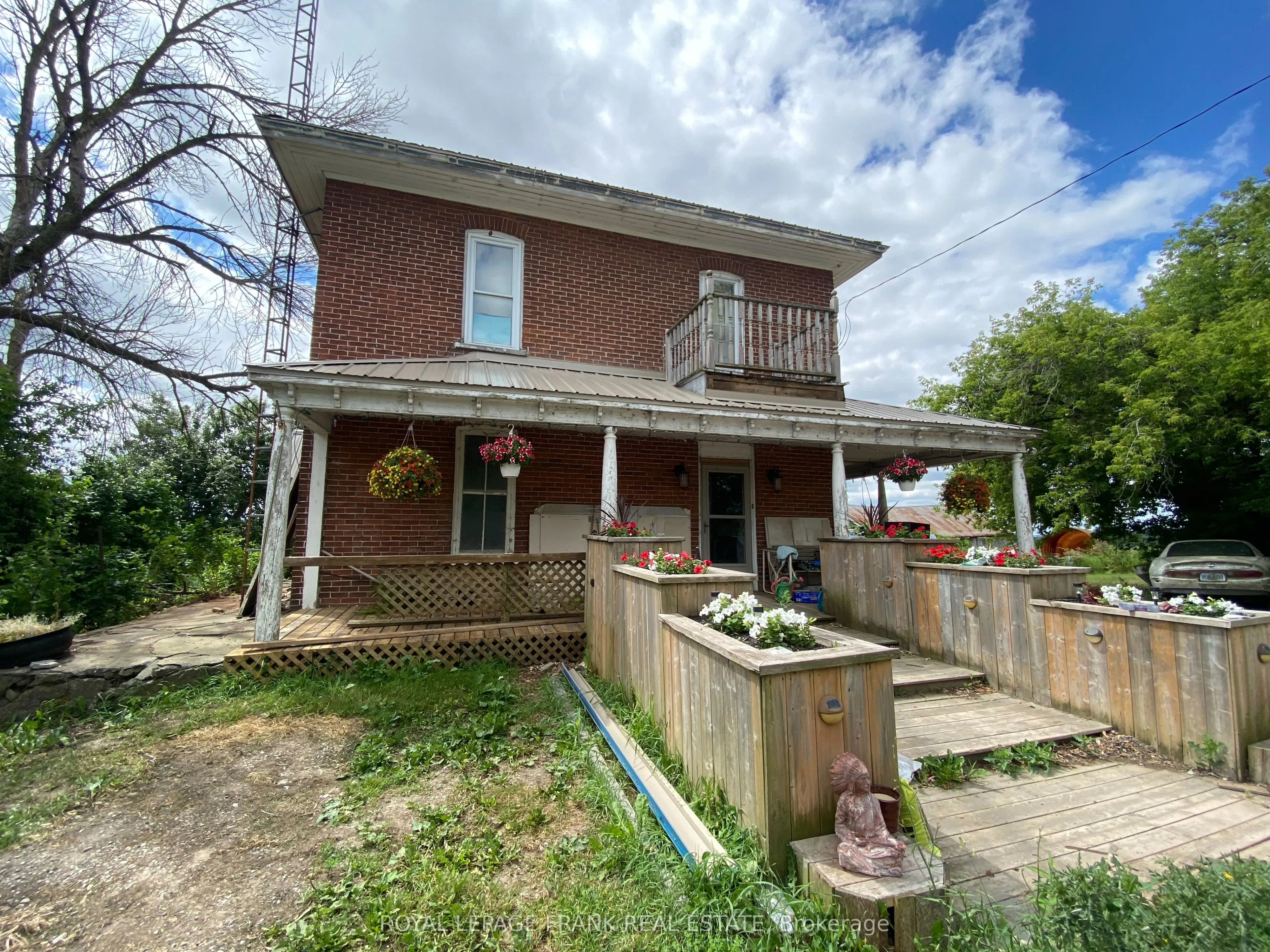 2432 B County Road 8 S